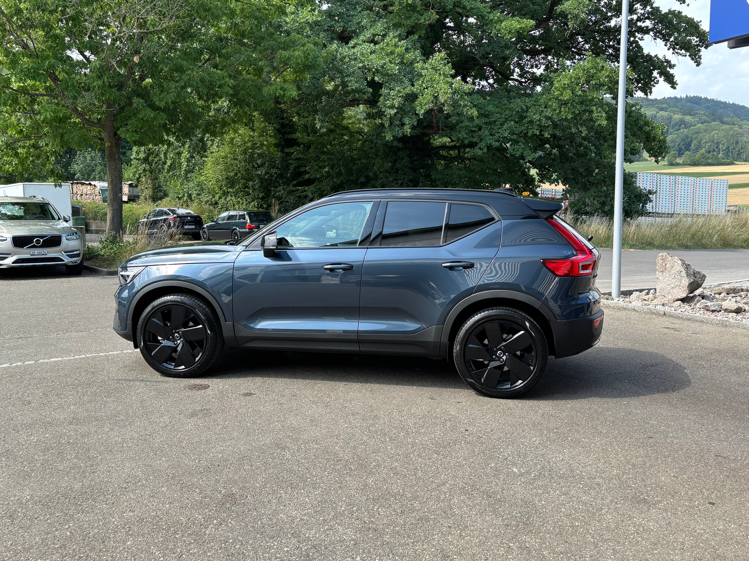 VOLVO XC40 2.0 B4 MH Black Edition