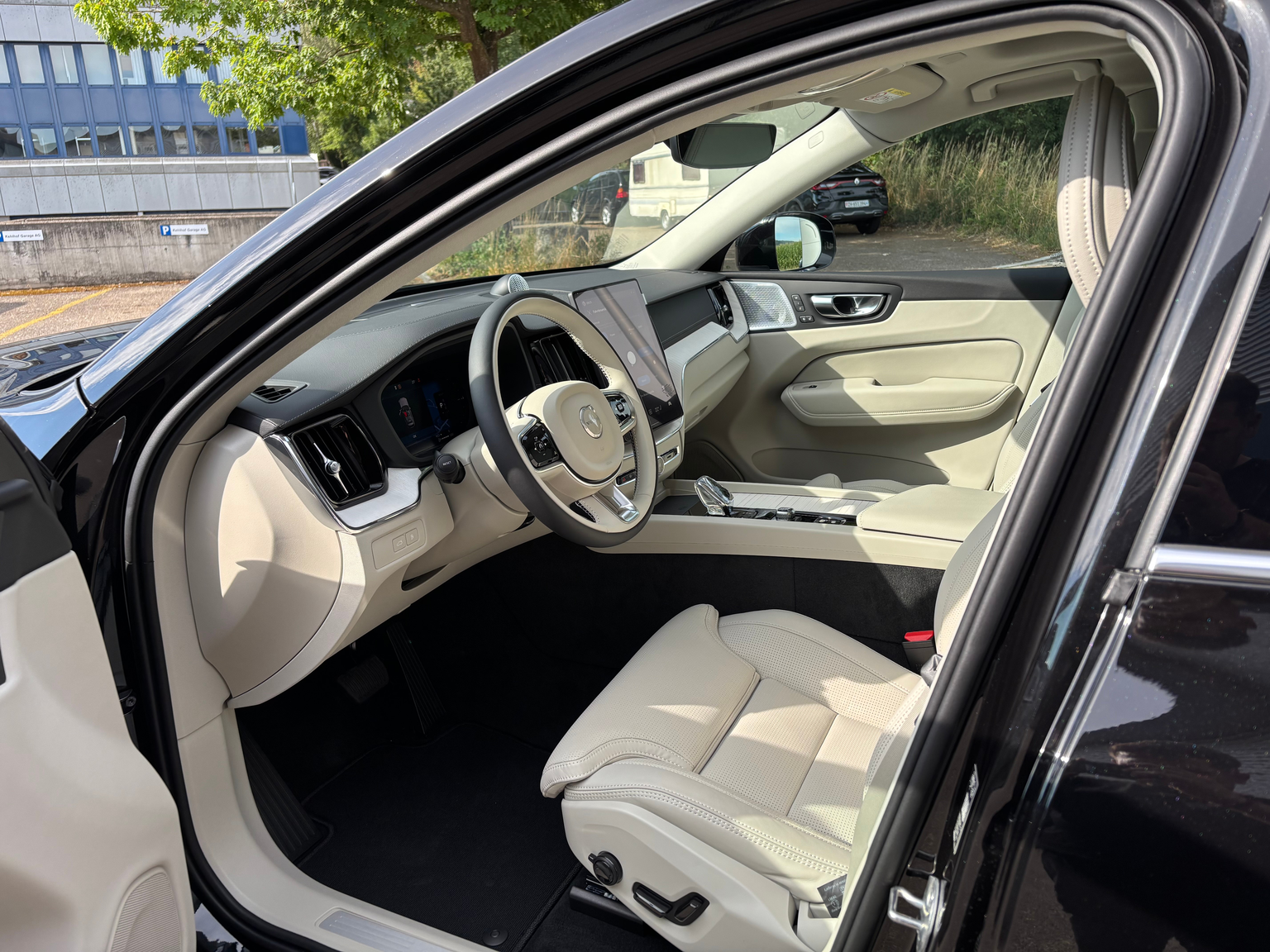 VOLVO XC60 2.0 T8 TE Ultra Bright eAWD