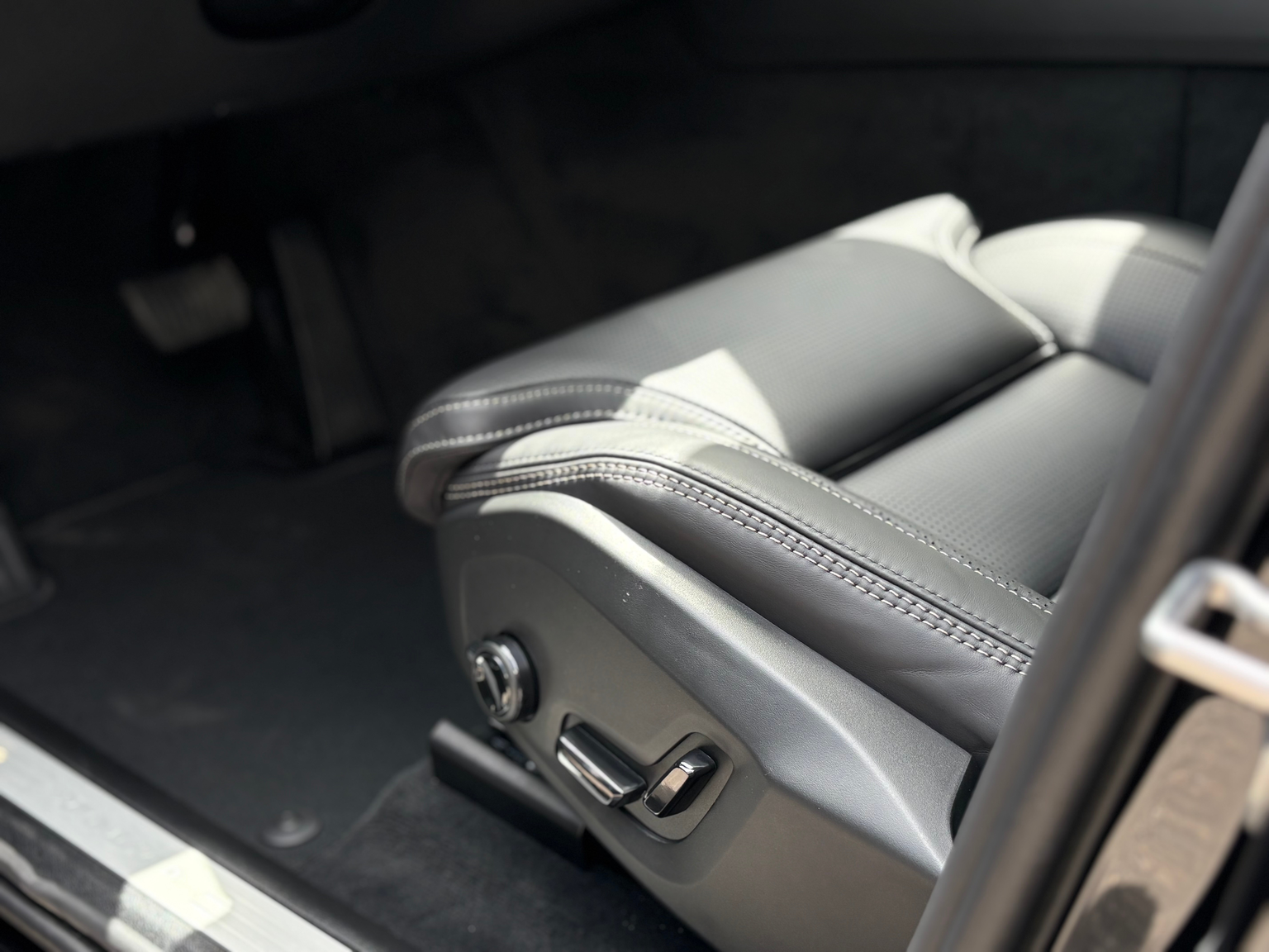 VOLVO XC60 2.0 T8 TE Black Edition eAWD