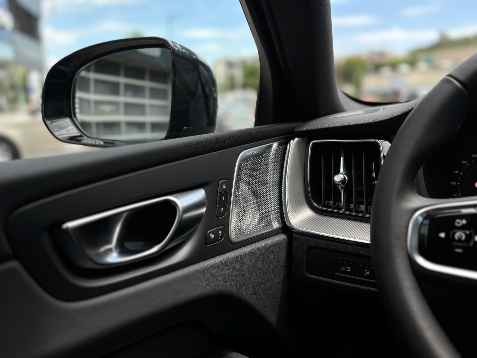 VOLVO XC60 2.0 T8 TE Black Edition eAWD