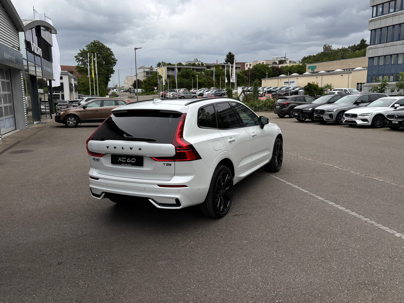 VOLVO XC60 2.0 T8 TE Black Edition eAWD