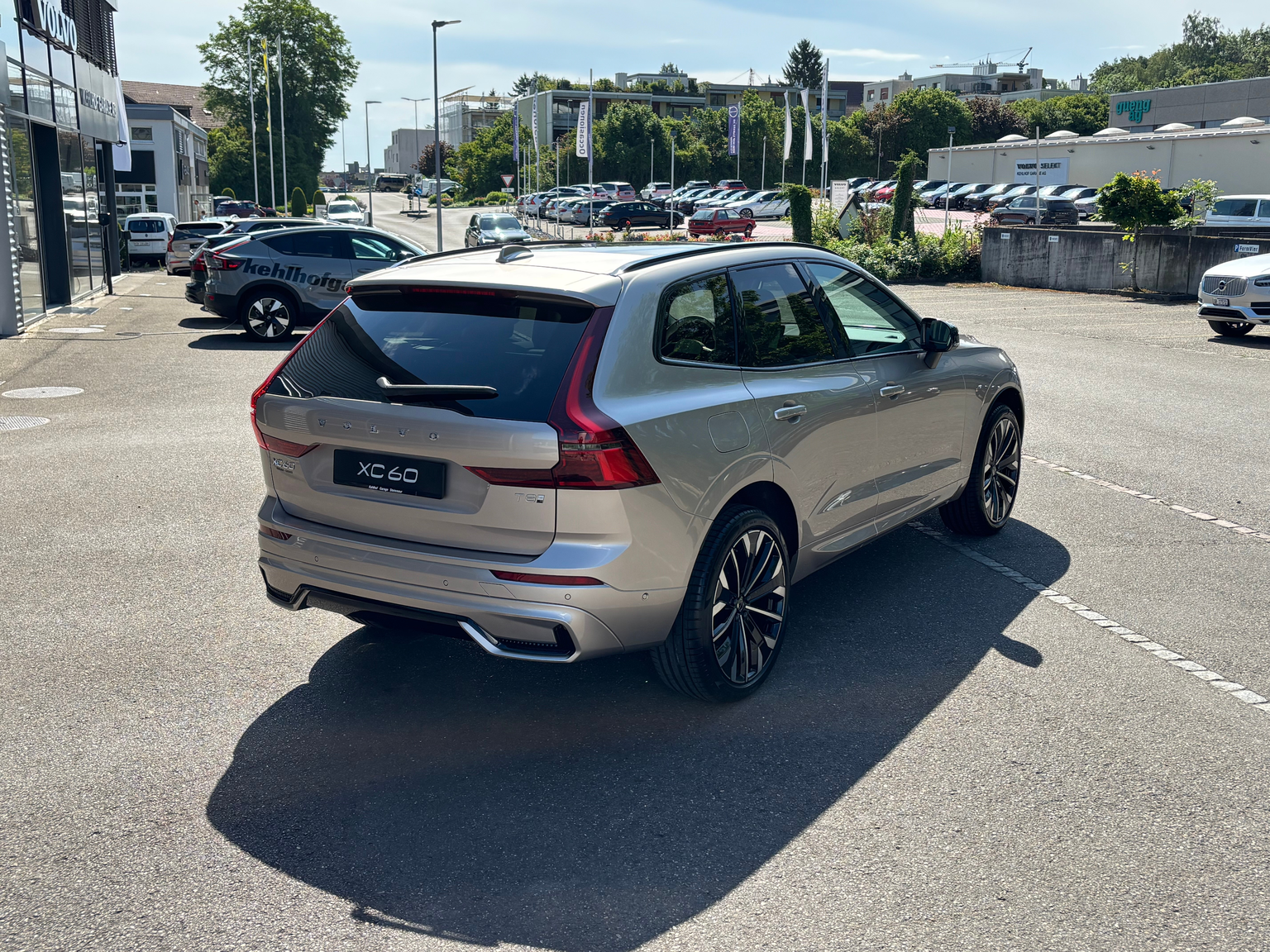 VOLVO XC60 2.0 T8 TE Ultra Dark eAWD