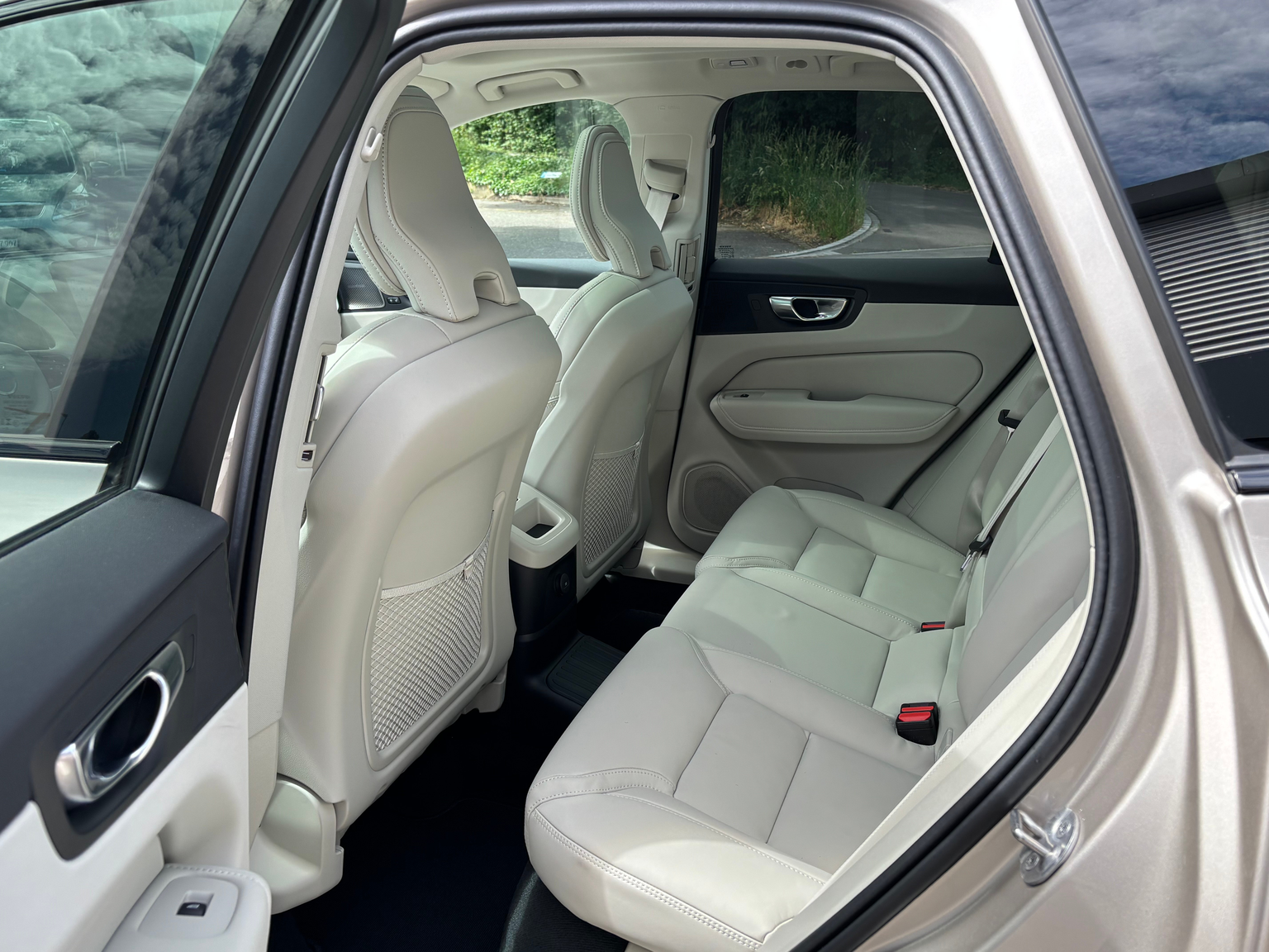 VOLVO XC60 2.0 T8 TE Ultra Dark eAWD