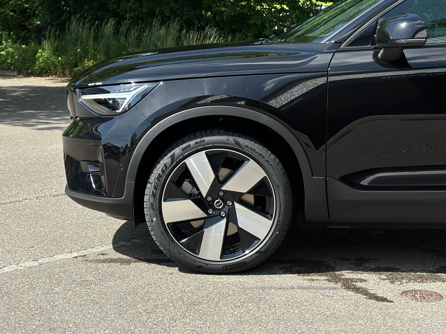 VOLVO EX40 Twin XCENTRIC Edition AWD