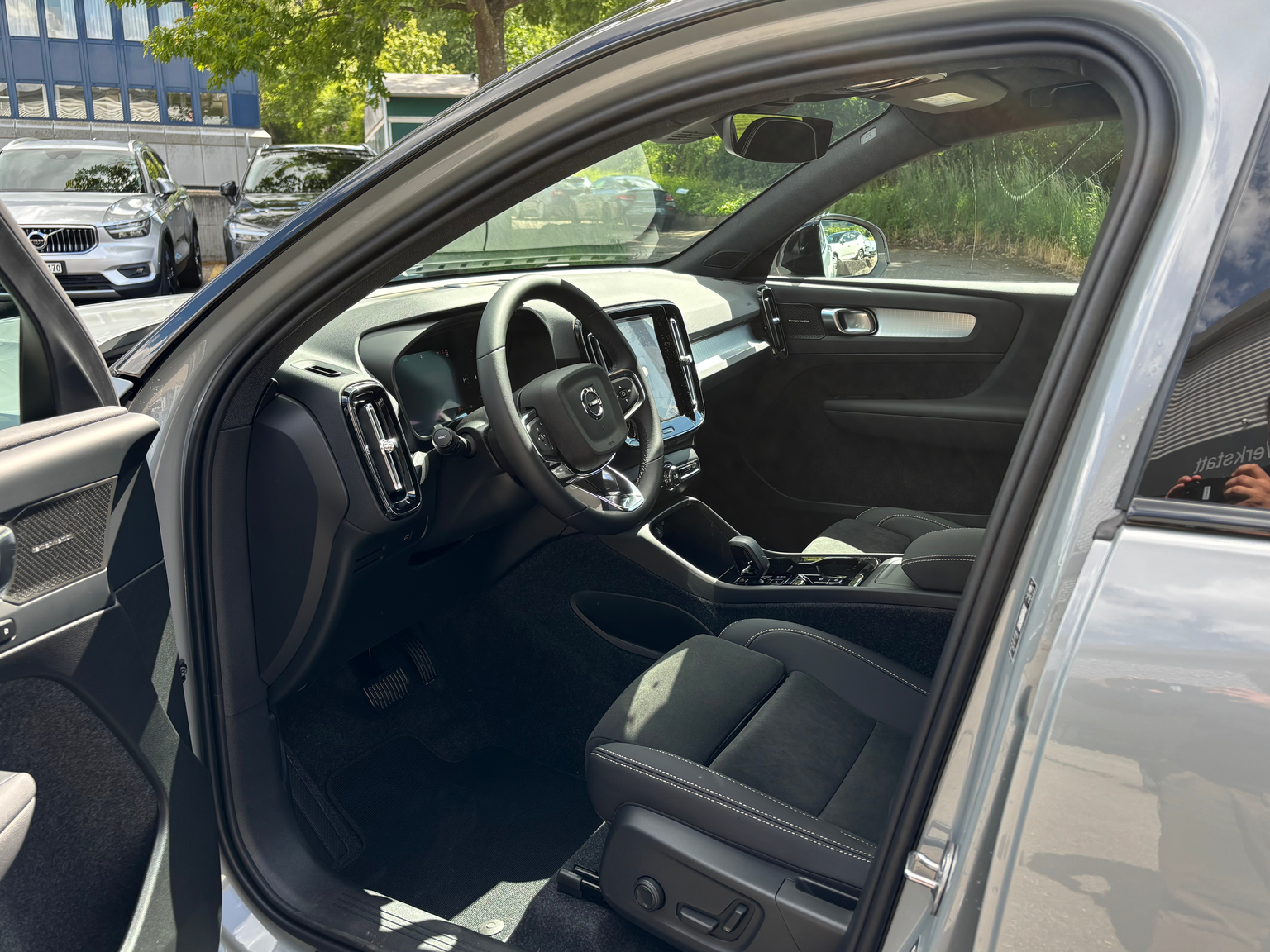 VOLVO XC40 2.0 B4 MH Black Edition