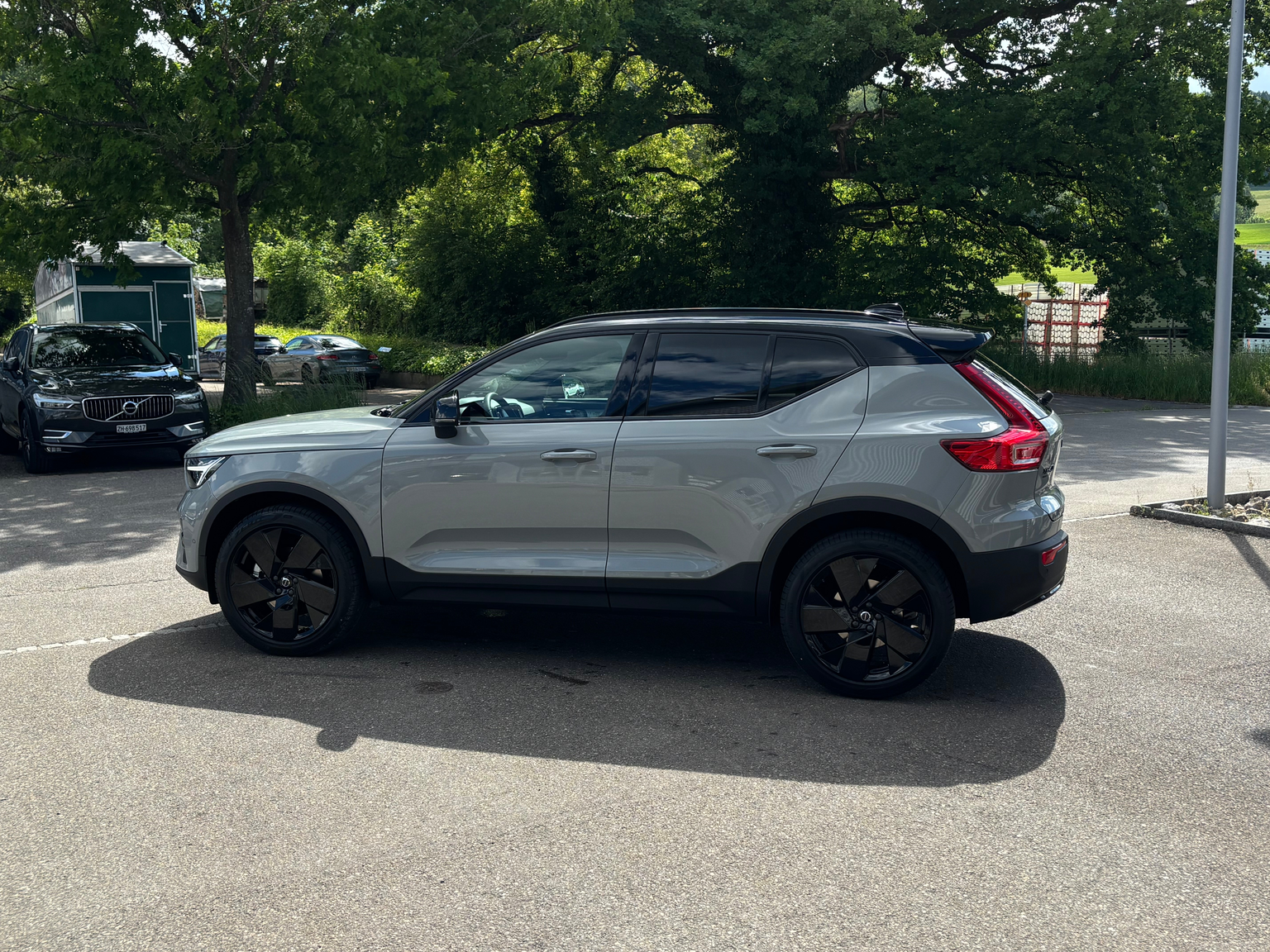 VOLVO XC40 2.0 B4 MH Black Edition