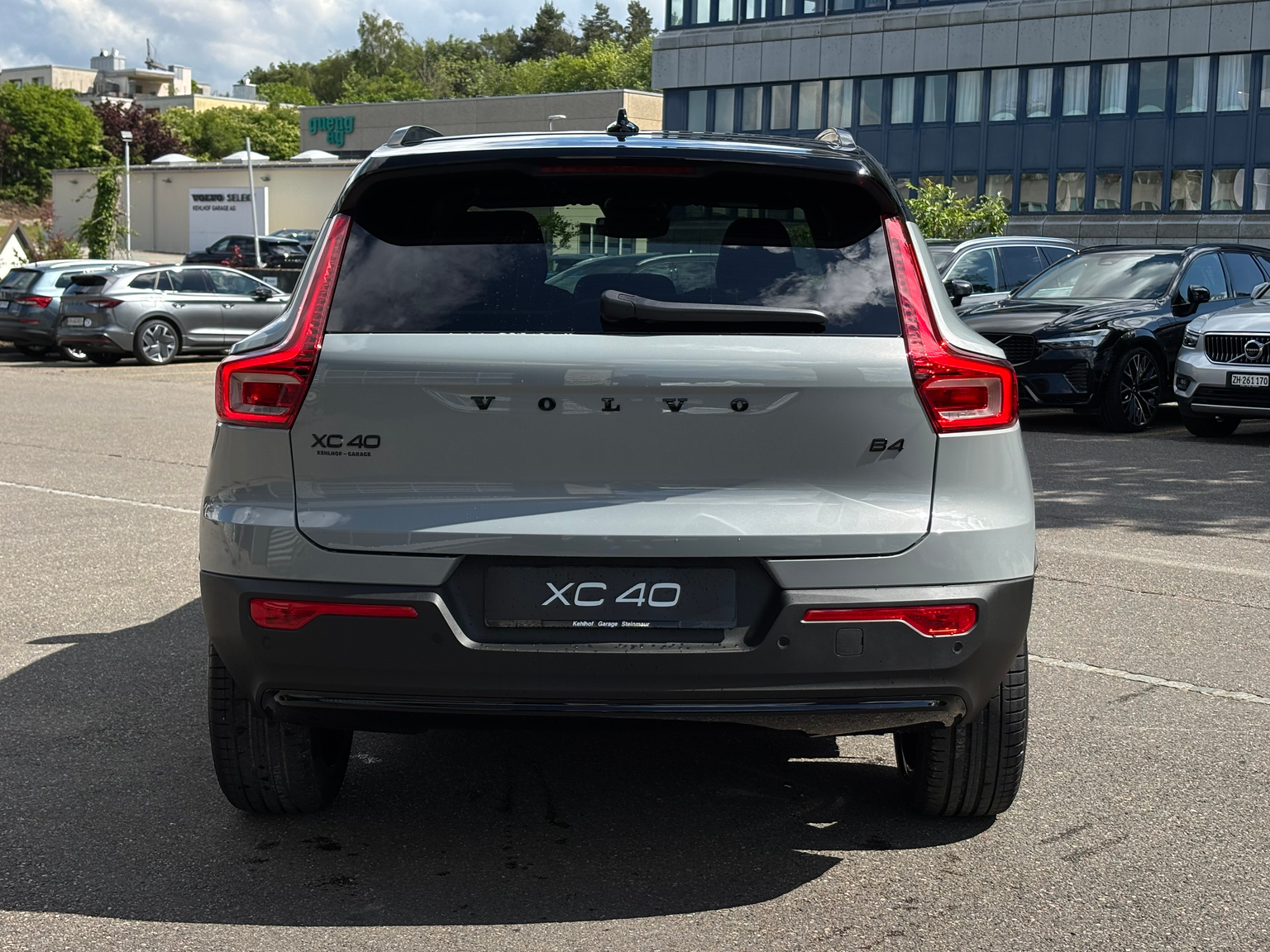 VOLVO XC40 2.0 B4 MH Black Edition