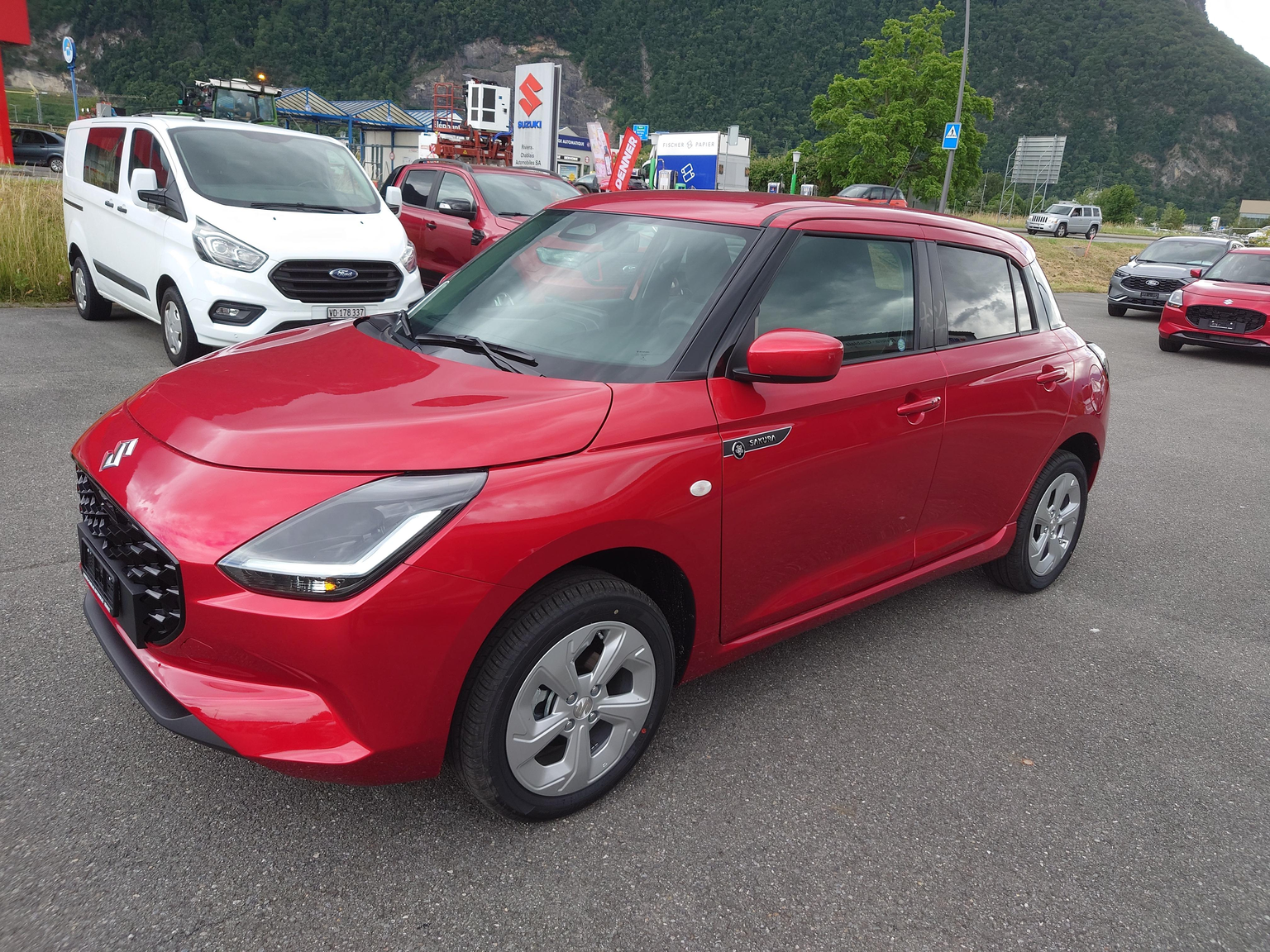 SUZUKI Swift 1.2 Sakura Hybrid 4x4