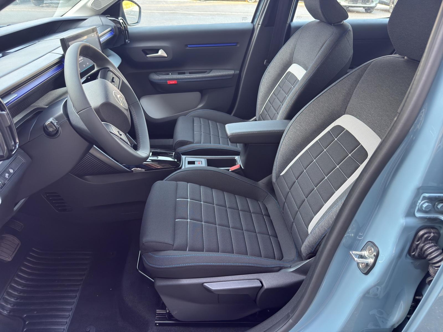 CITROEN C3 1.2 Hybrid Plus