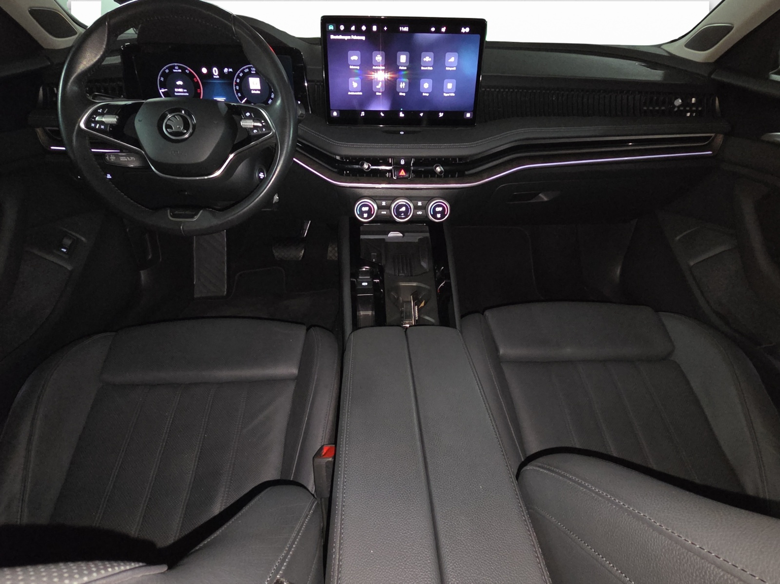 SKODA Superb Combi 2.0 TDi L&K 4x4 DSG