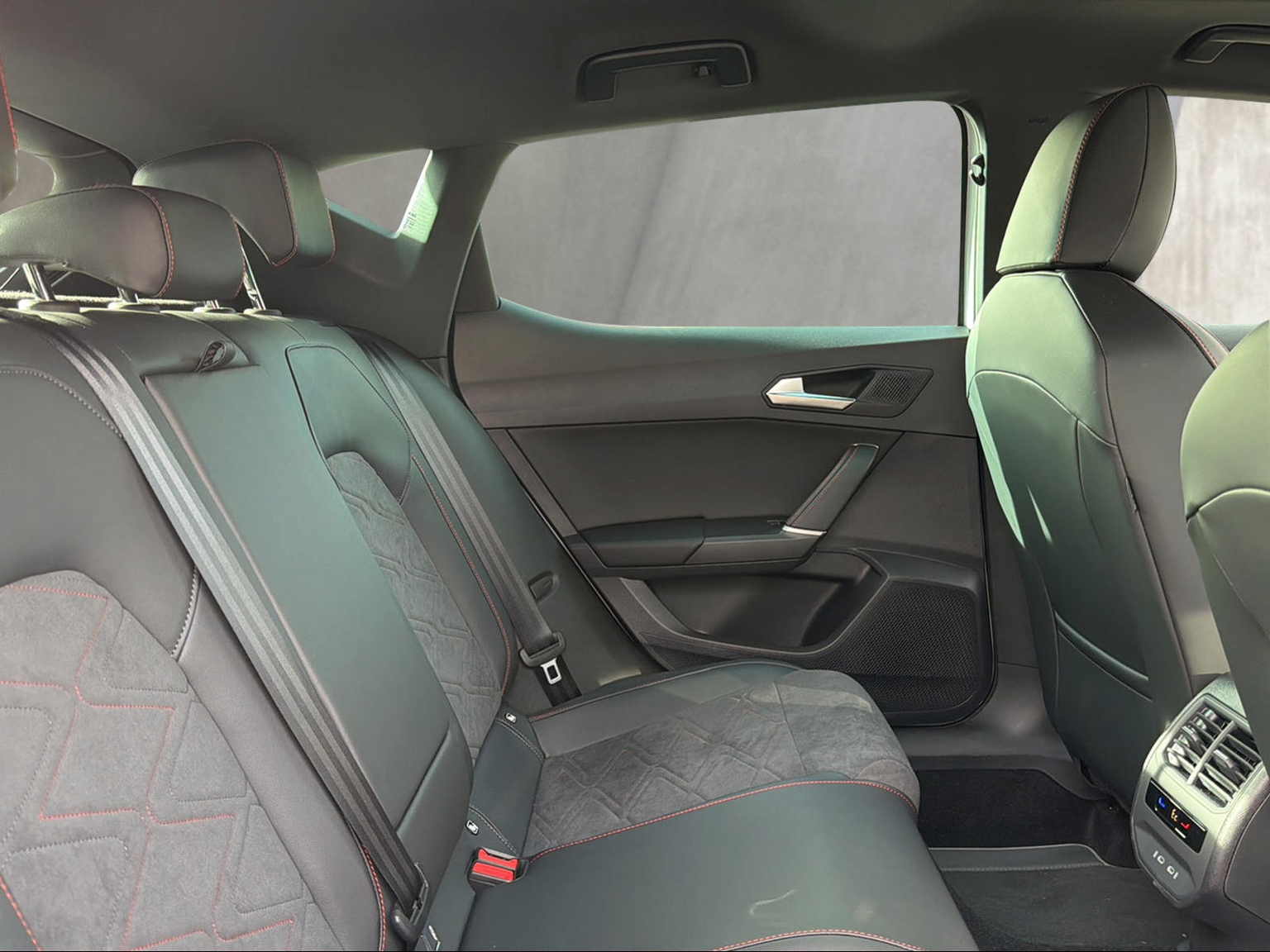 SEAT Leon 1.4 eHybrid pHEV DSG Hola FR