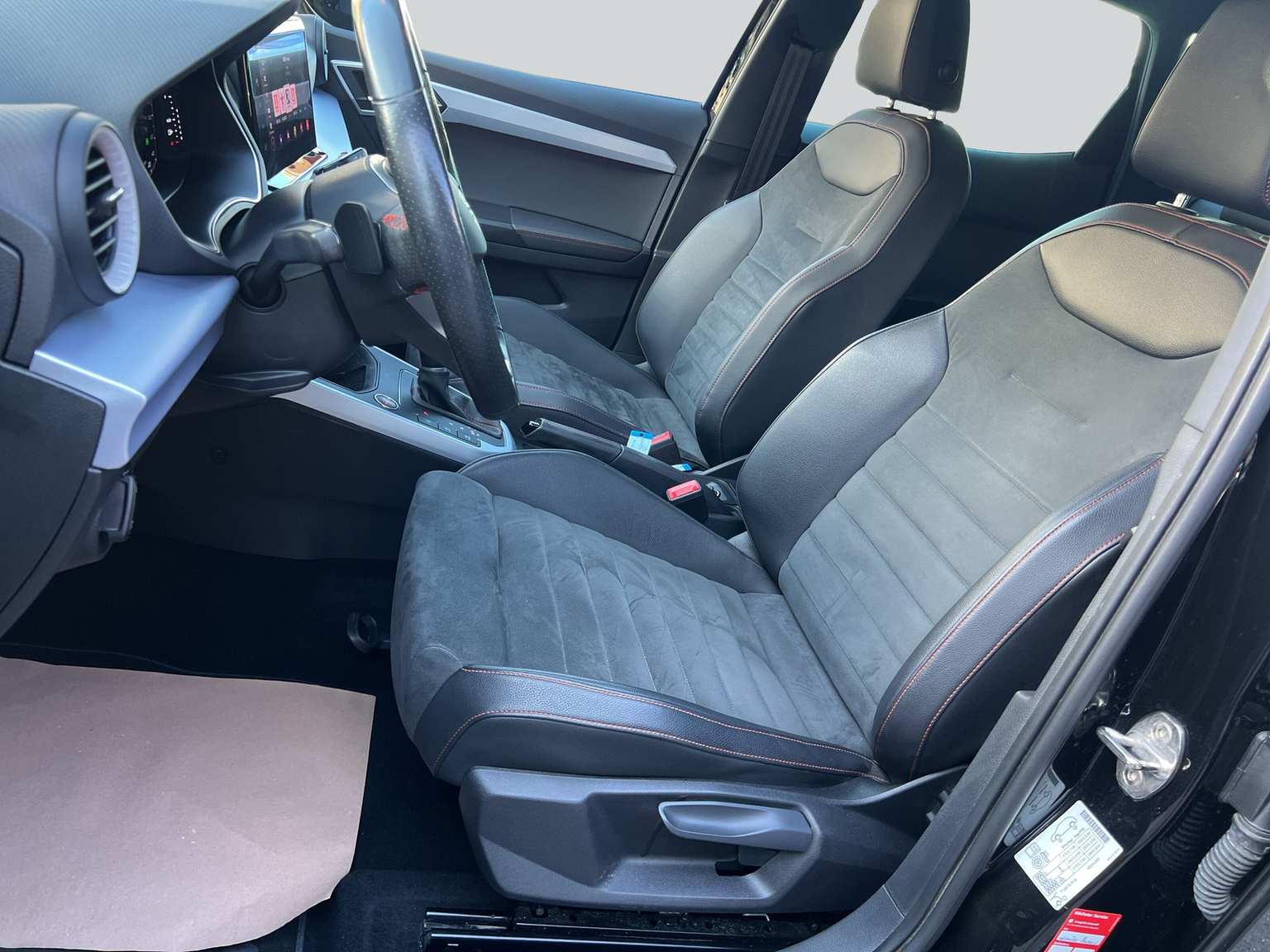 SEAT Arona 1.5 Eco TSI FR DSG