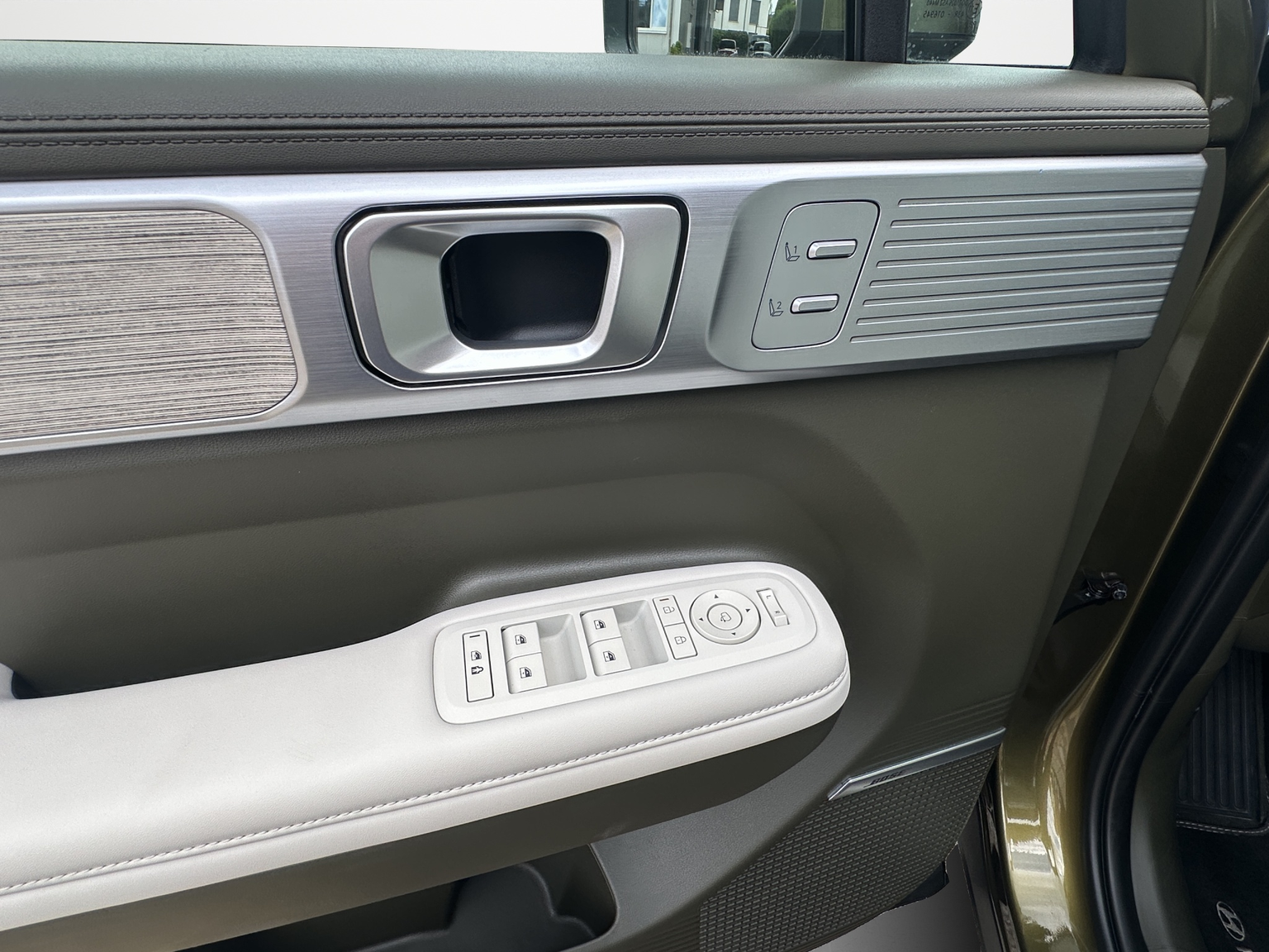 HYUNDAI Santa Fe 1.6 T-GDi HEV Vertex 4WD Automatic 7-PlÀtzer