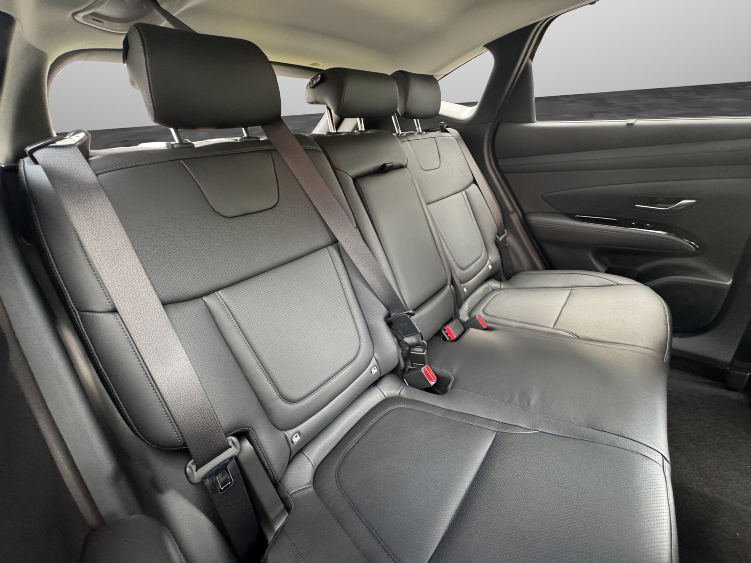 HYUNDAI Tucson 1.6 T-GDi HEV Vertex Swiss Edition 4WD MY27