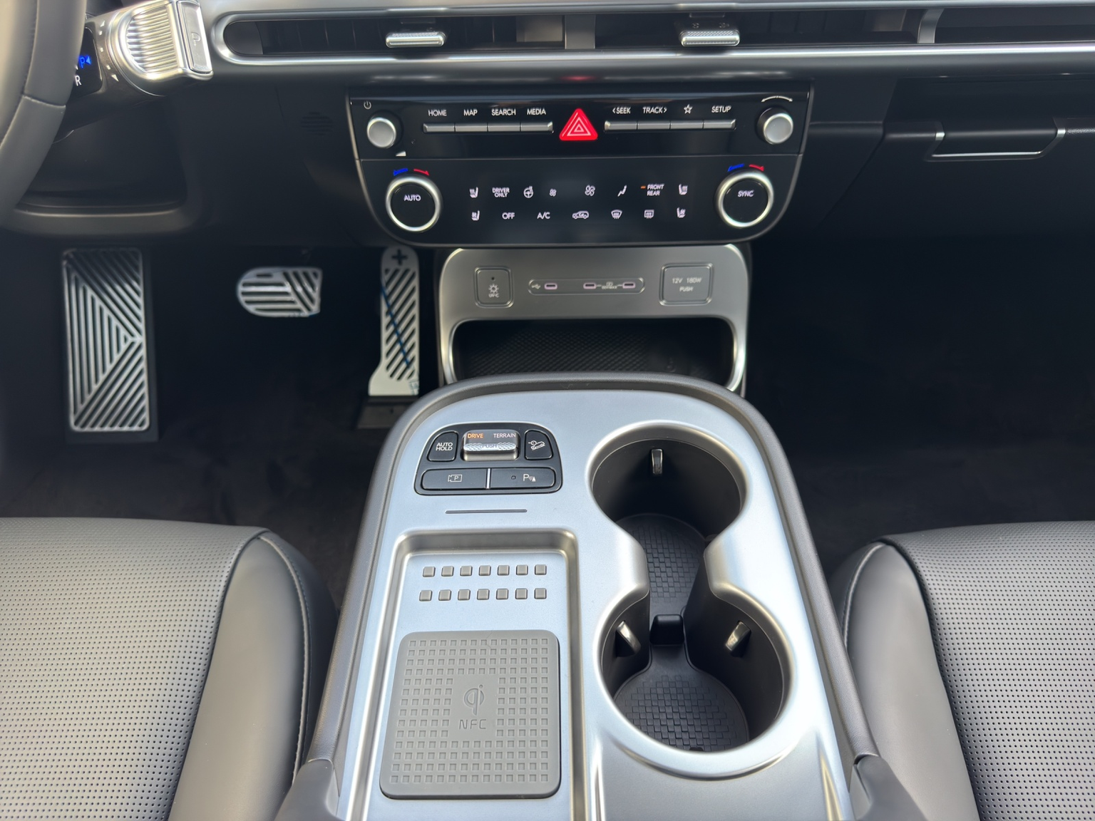 HYUNDAI Ioniq 9 Calligraphy 4WD