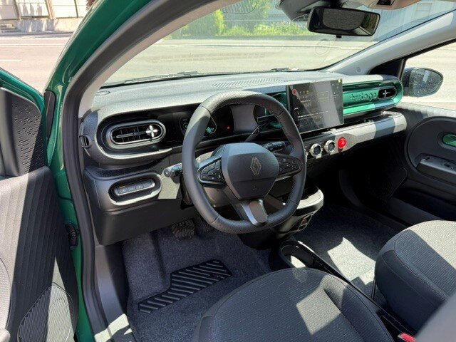 RENAULT Twingo E-Tech Urban Range techno