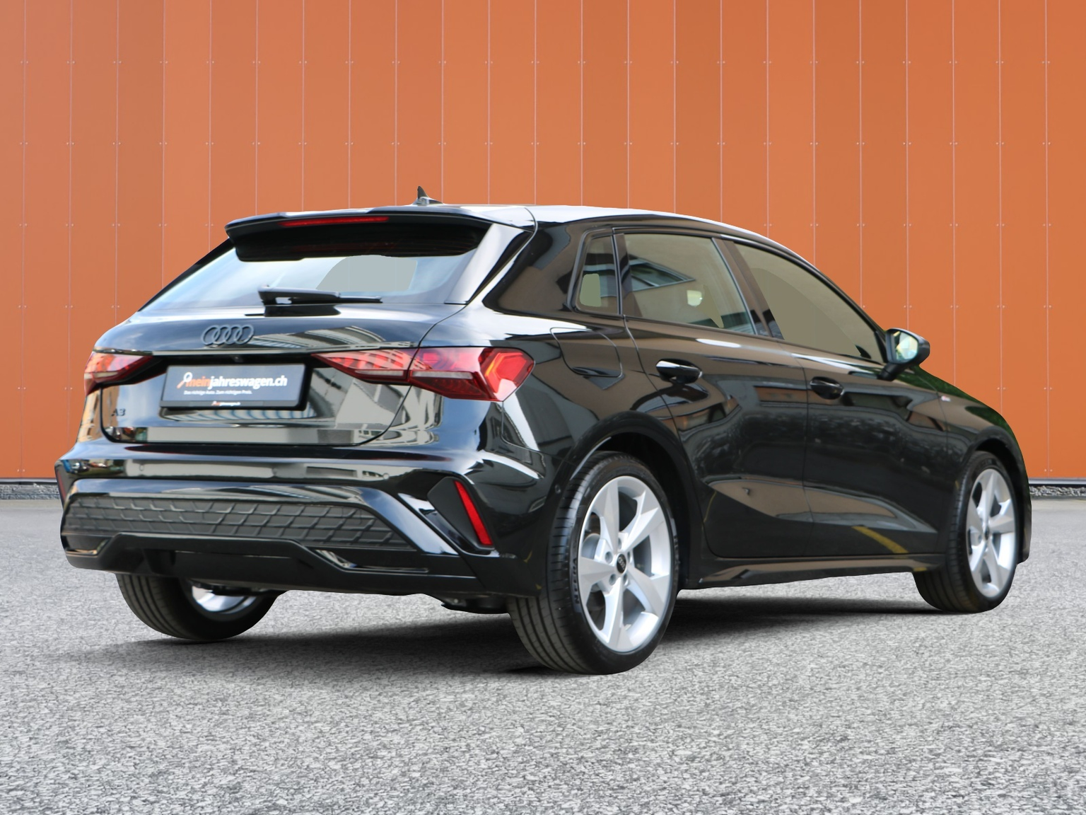 AUDI A3 Sportback TFSI 110 kW S line S tronic