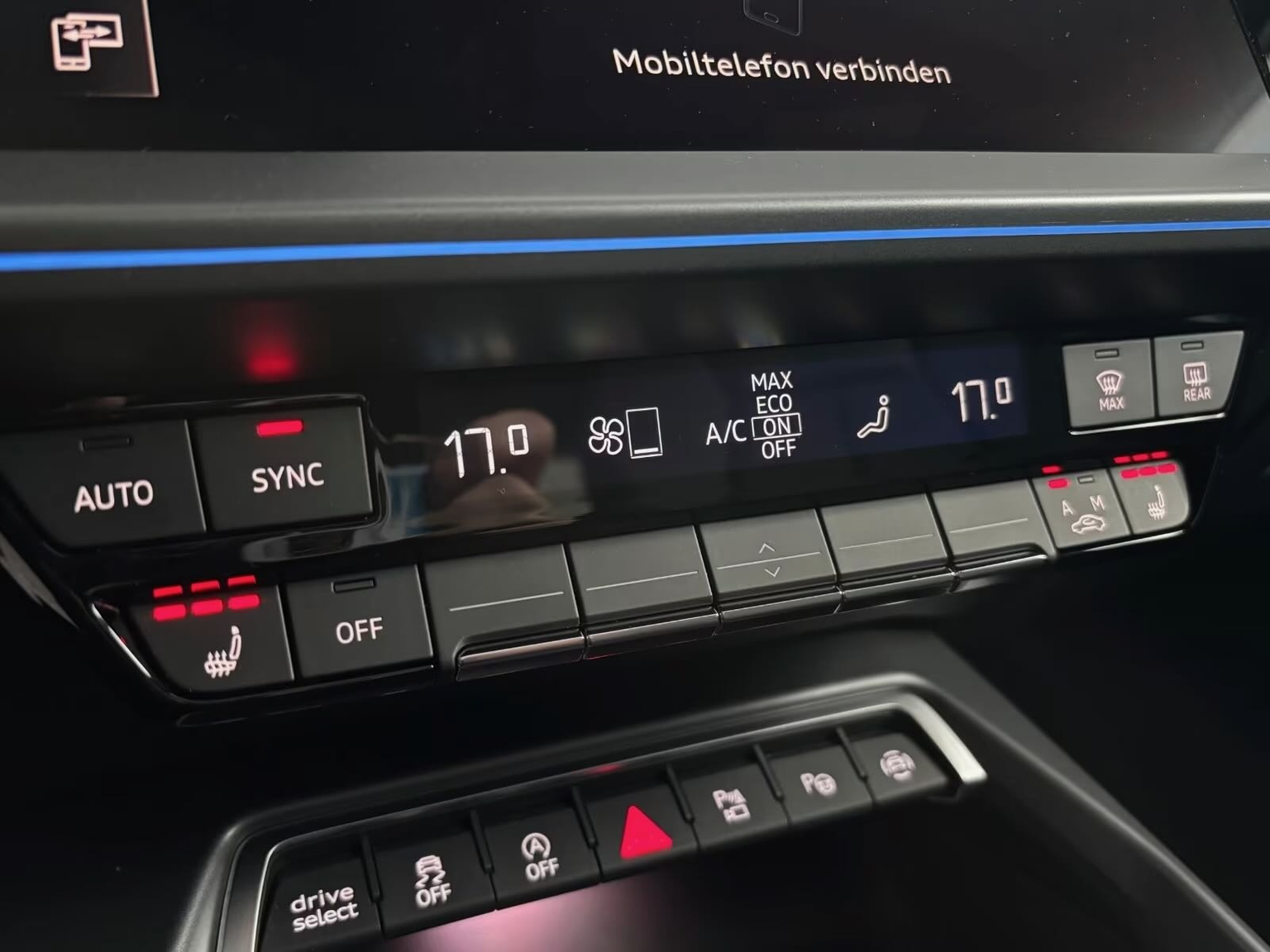 AUDI A3 Sportback TFSI 110 kW S line S tronic
