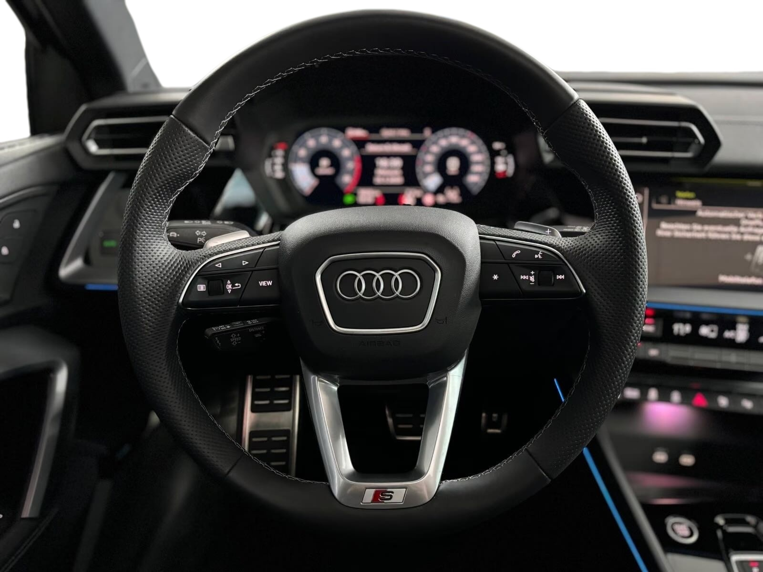 AUDI A3 Sportback TFSI 110 kW S line S tronic