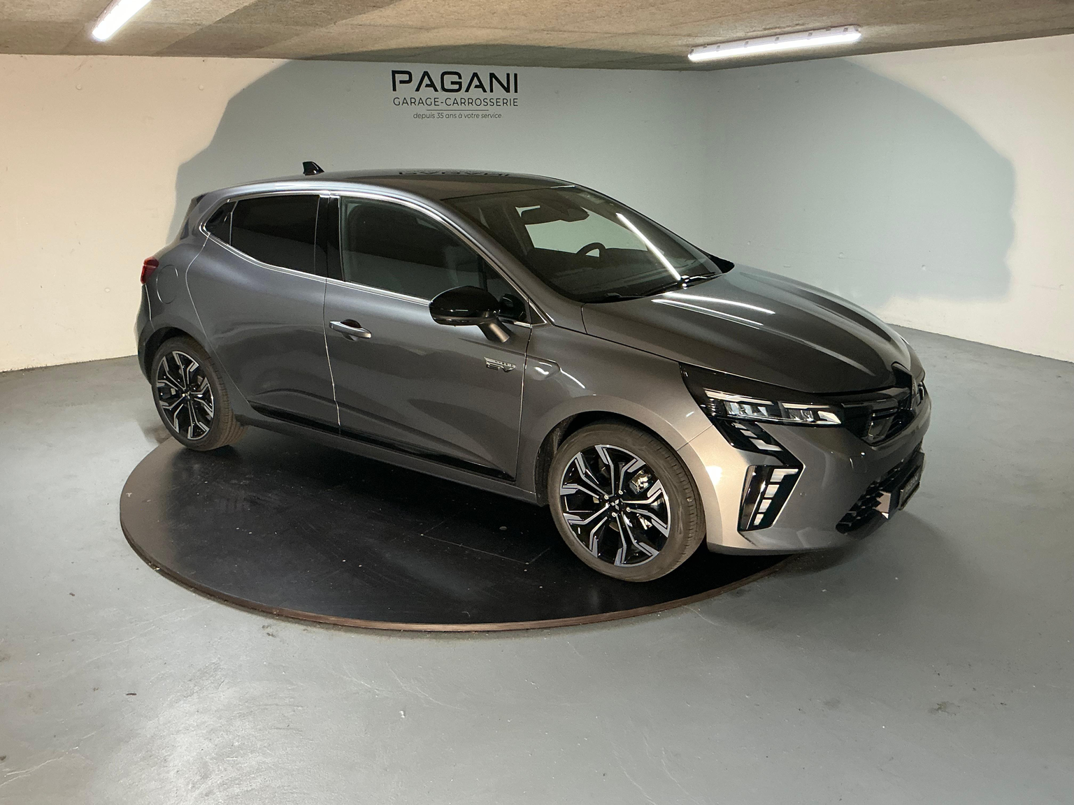 MITSUBISHI Colt 1.6 HEV Intense