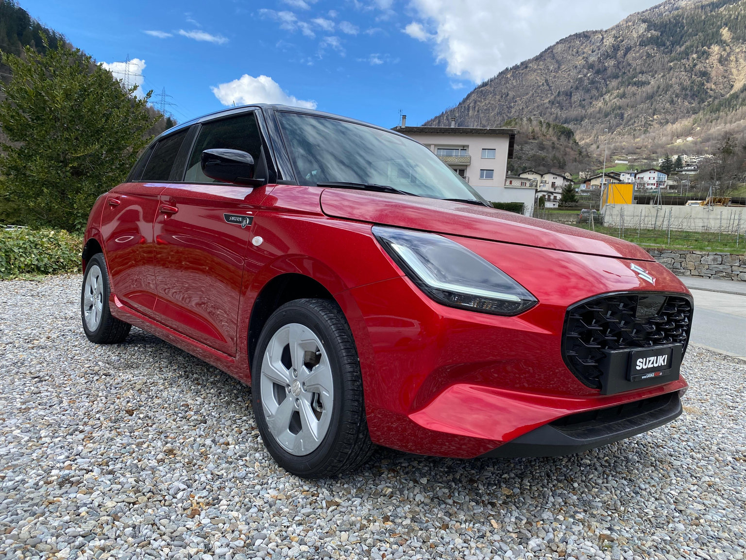SUZUKI Swift 1.2 Sakura Hybrid 4x4