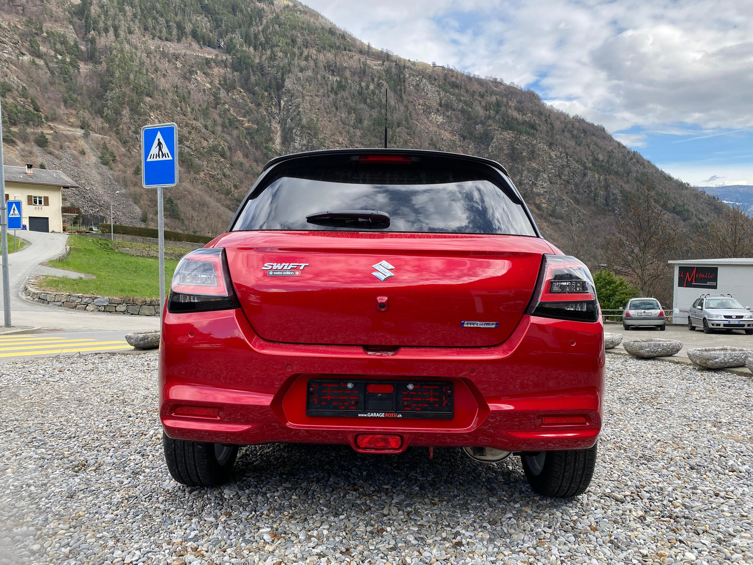 SUZUKI Swift 1.2 Sakura Hybrid 4x4