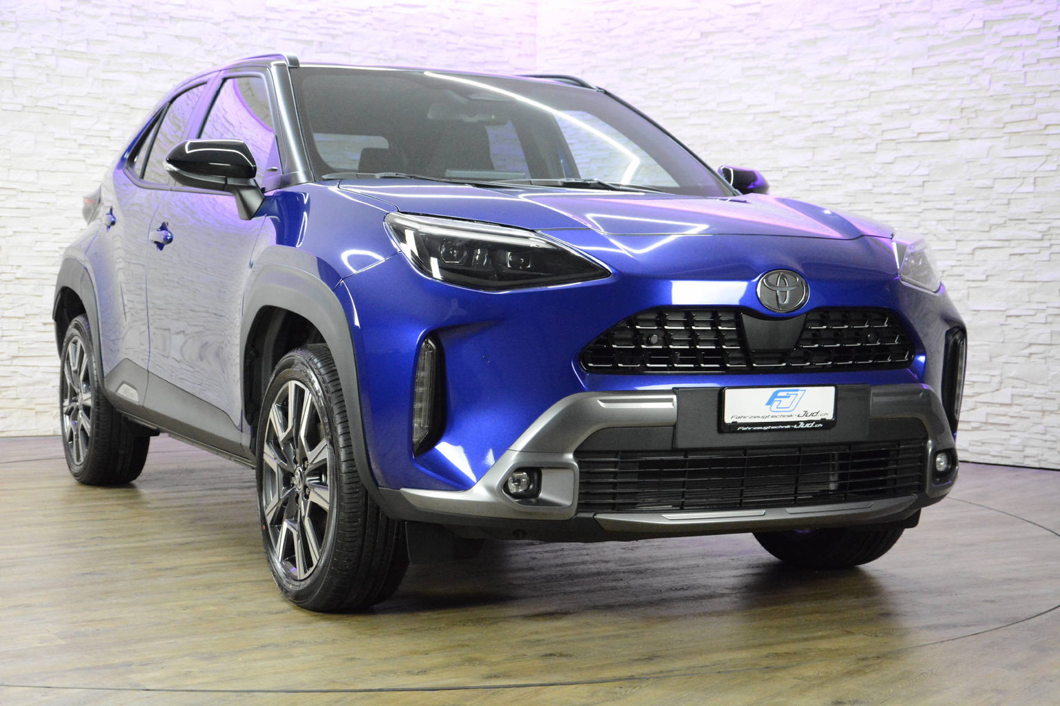 TOYOTA Yaris Cross 1.5 VVT-i HSD Premium AWD-i