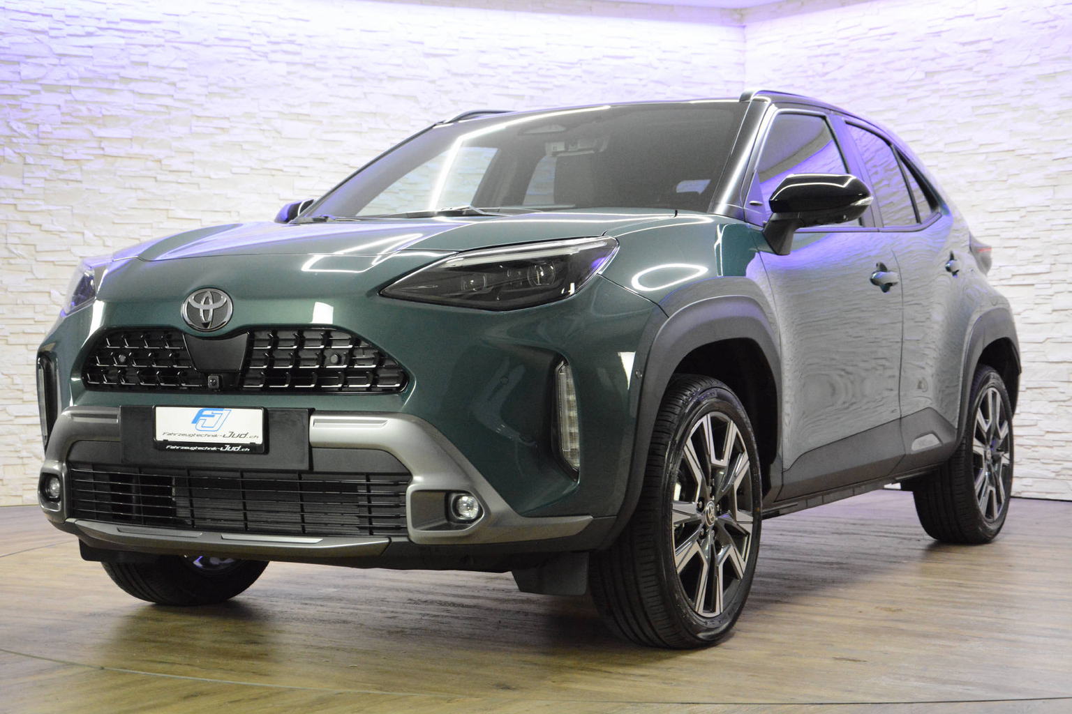 TOYOTA Yaris Cross 1.5 VVT-i HSD Premium AWD-i