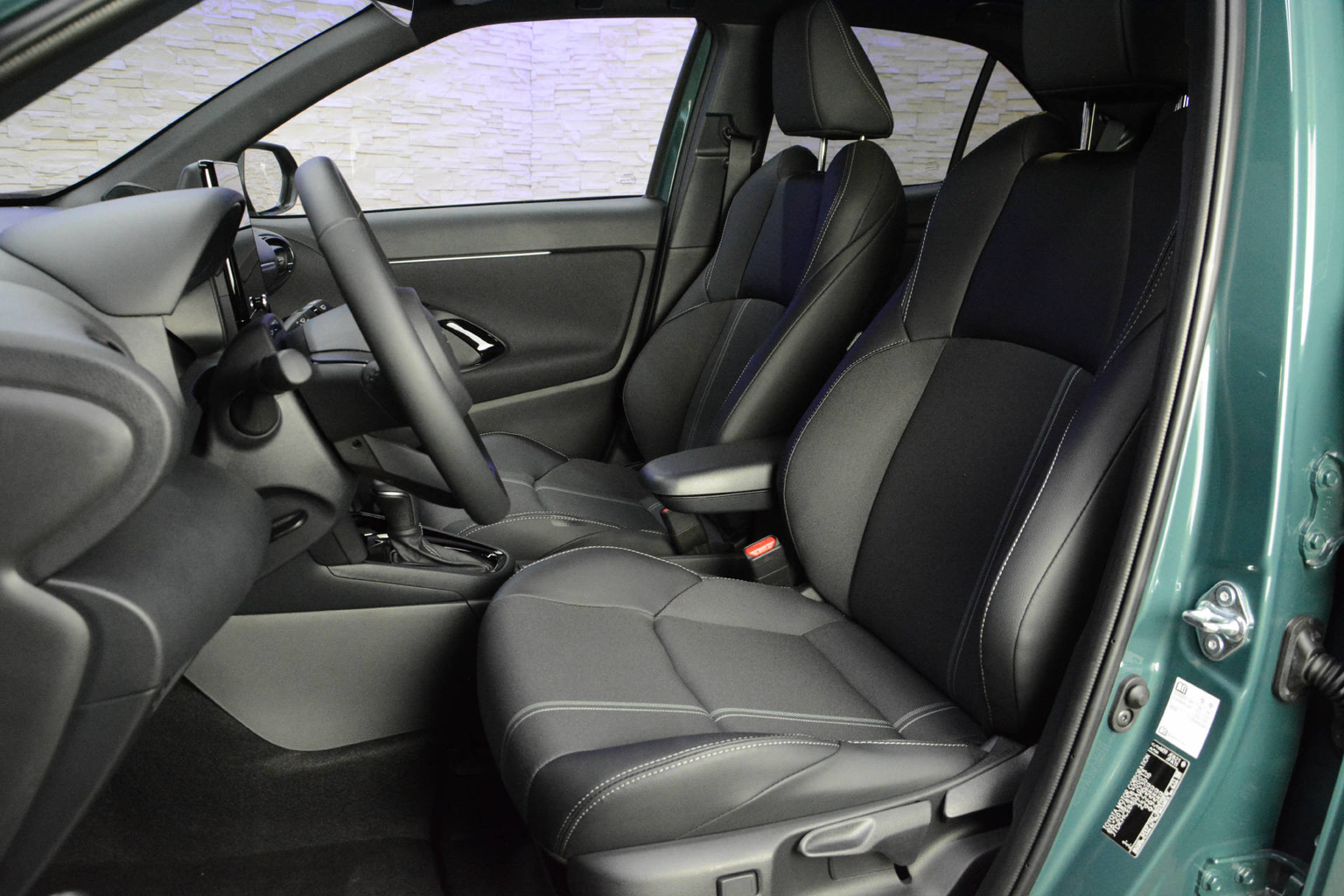 TOYOTA Yaris Cross 1.5 VVT-i HSD Premium AWD-i