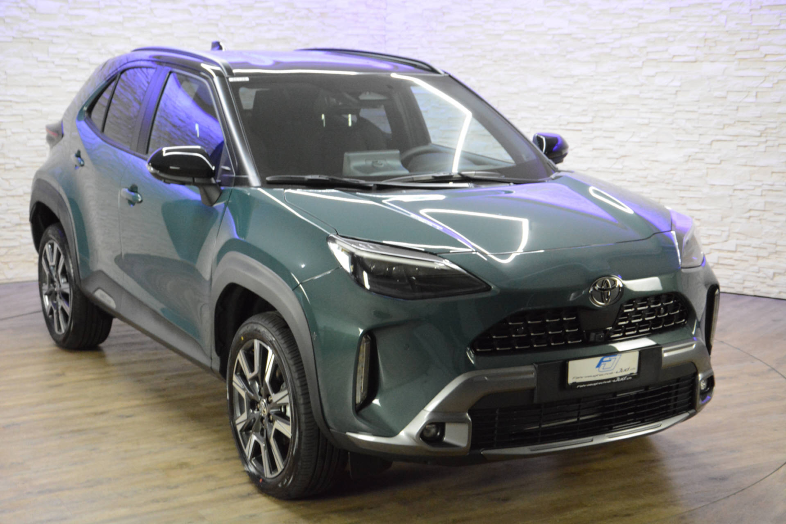 TOYOTA Yaris Cross 1.5 VVT-i HSD Premium AWD-i