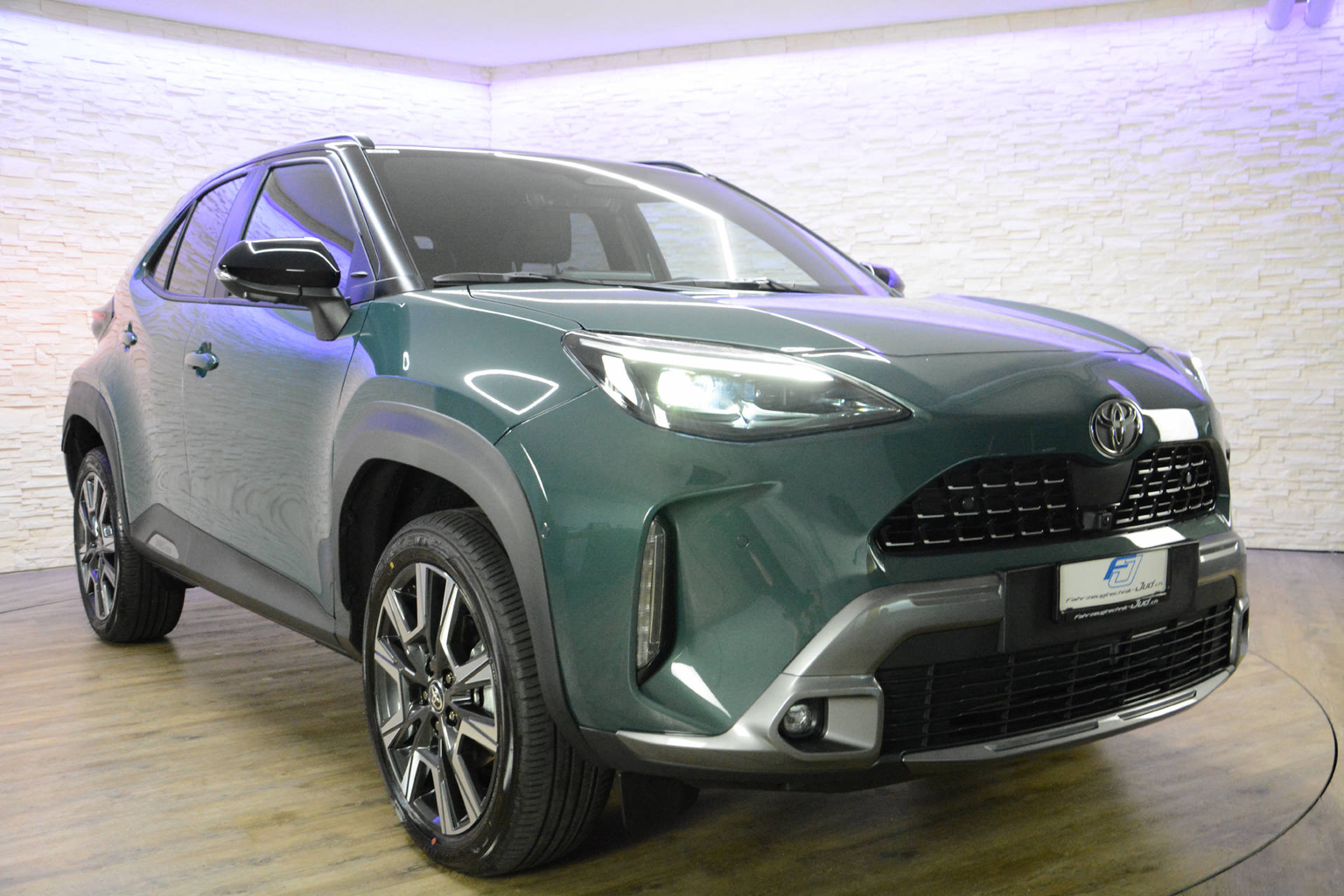 TOYOTA Yaris Cross 1.5 VVT-i HSD Premium AWD-i