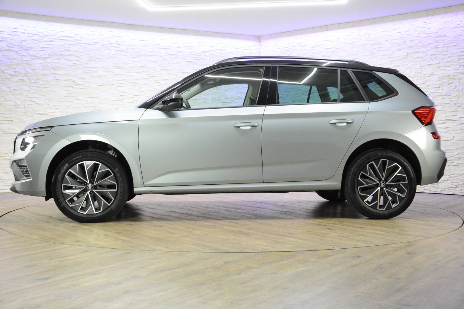 SKODA Kamiq 1.0 TSI Selection DSG