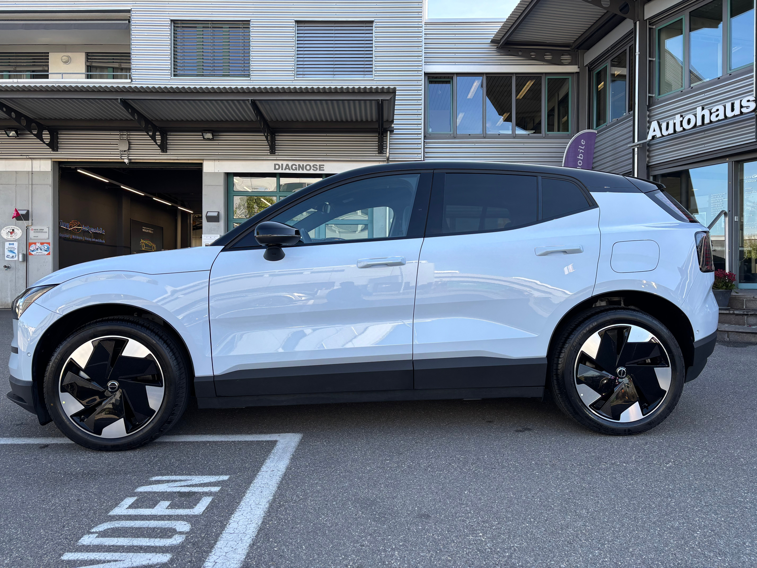 VOLVO EX30 E60 69kWh Twin Ultra