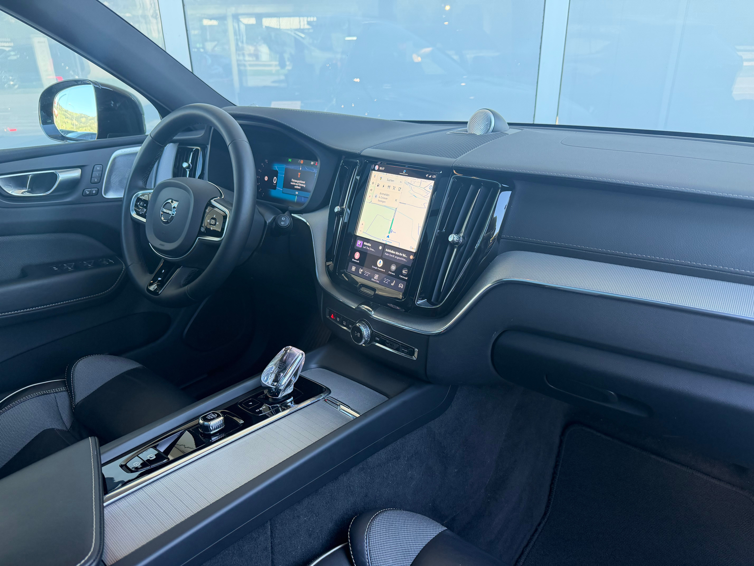 VOLVO XC60 T8 eAWD Ultimate Dark Geartronic