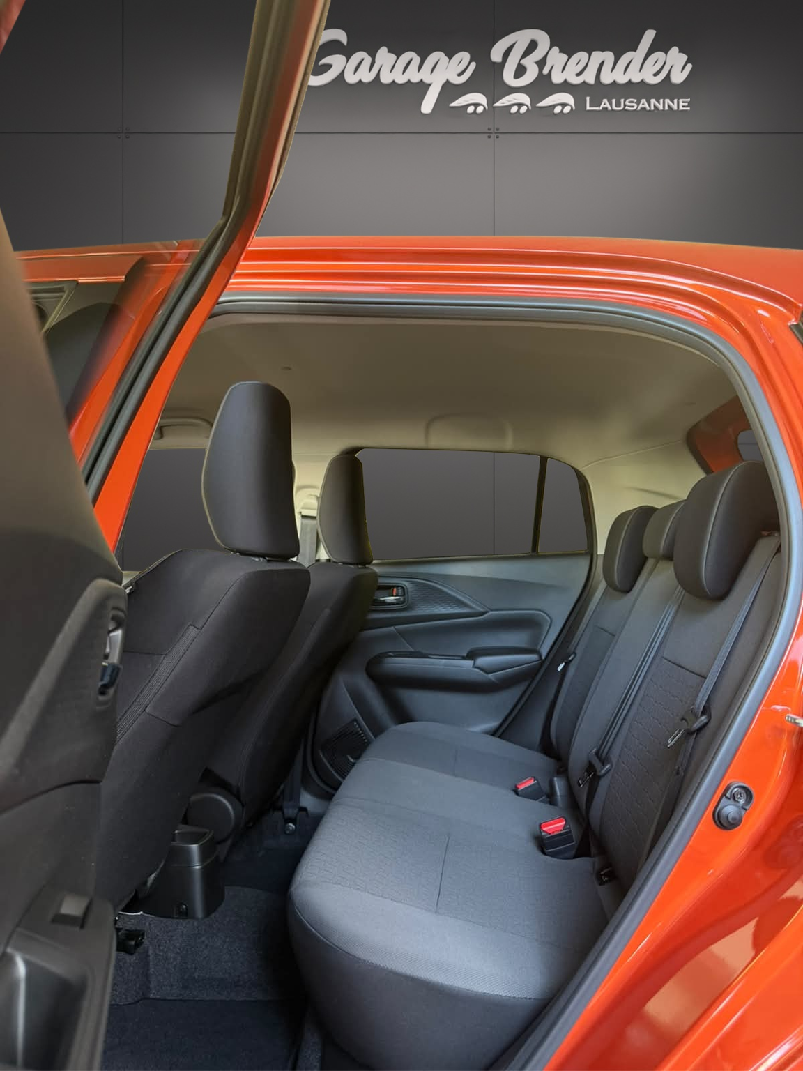 SUZUKI Swift 1.2 Sakura Hybrid 4x4