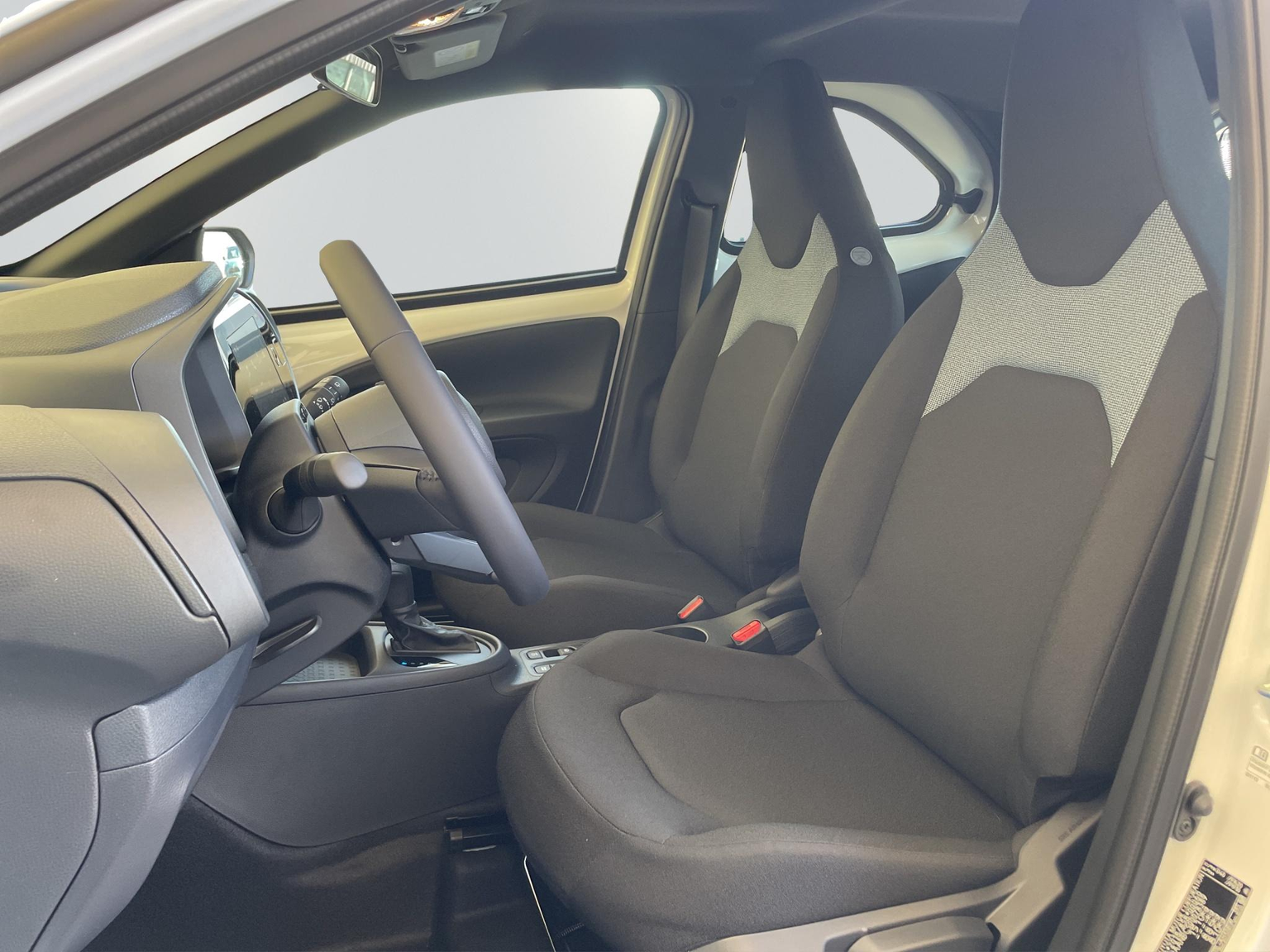 TOYOTA Aygo X 1.5 VVT-i HSD Comfort
