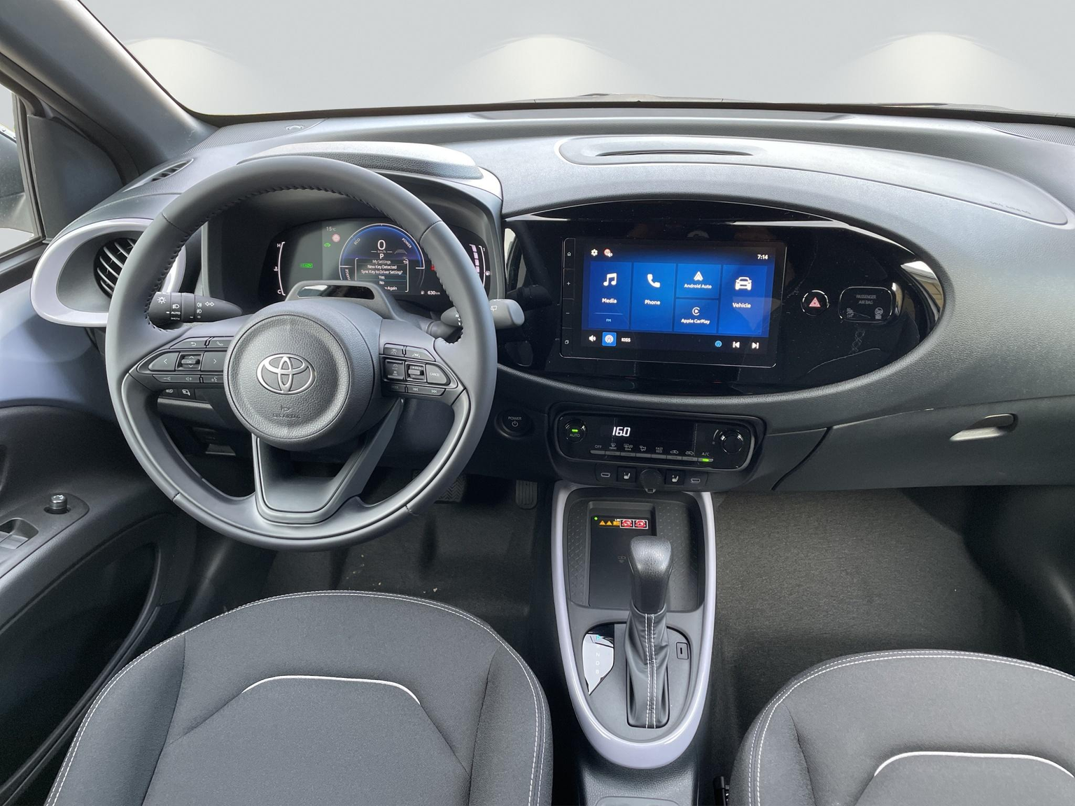 TOYOTA Aygo X 1.5 VVT-i HSD Trend