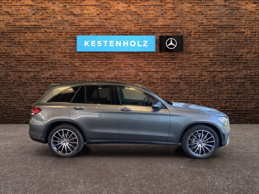MERCEDES-BENZ GLC 220 d AMG Line 4Matic