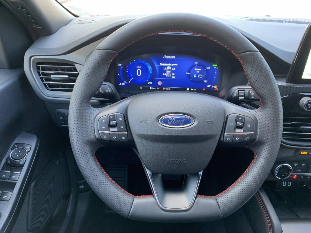 FORD Kuga 2.5 Hybrid ST-Line X 4x4