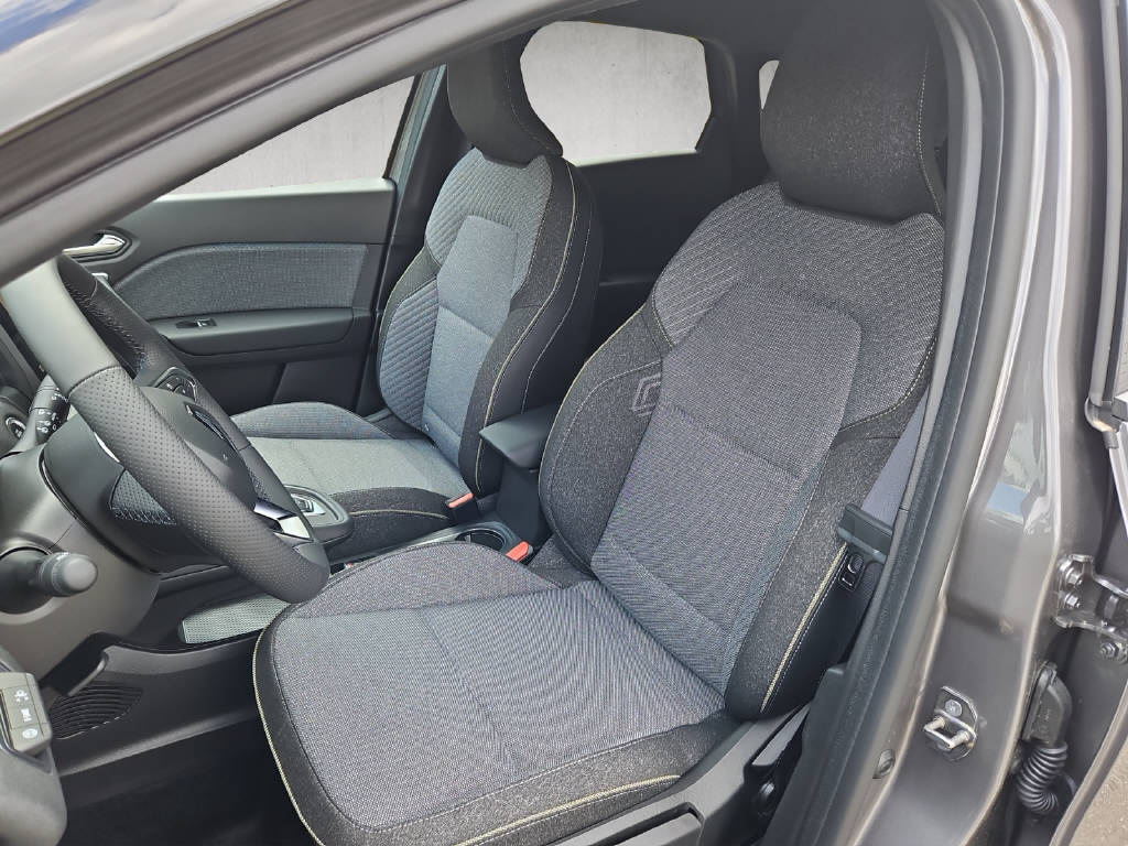 RENAULT Captur 1.8 E-Tech techno Full Hybrid