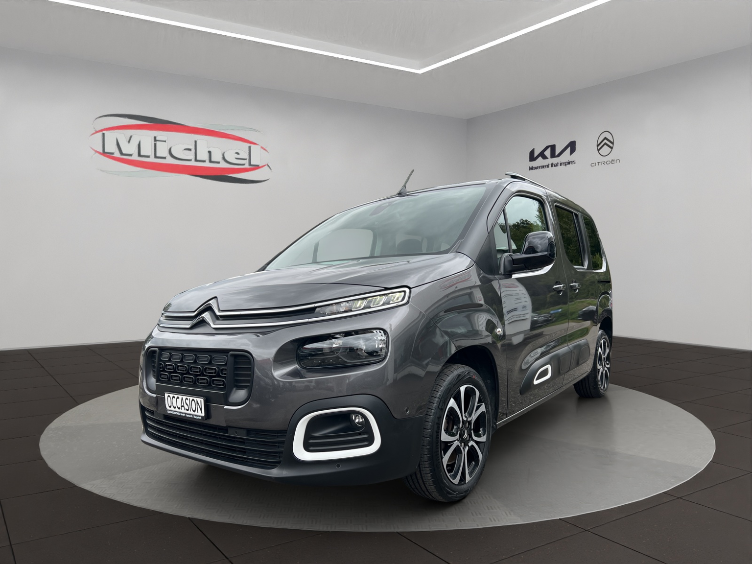 CITROEN Berlingo 1.5 BlueHDi 130 Shine EAT8 / Rückfahrkamera / Totwinkelassistent / inkl. Winterräder / CH-Herstellergarantie