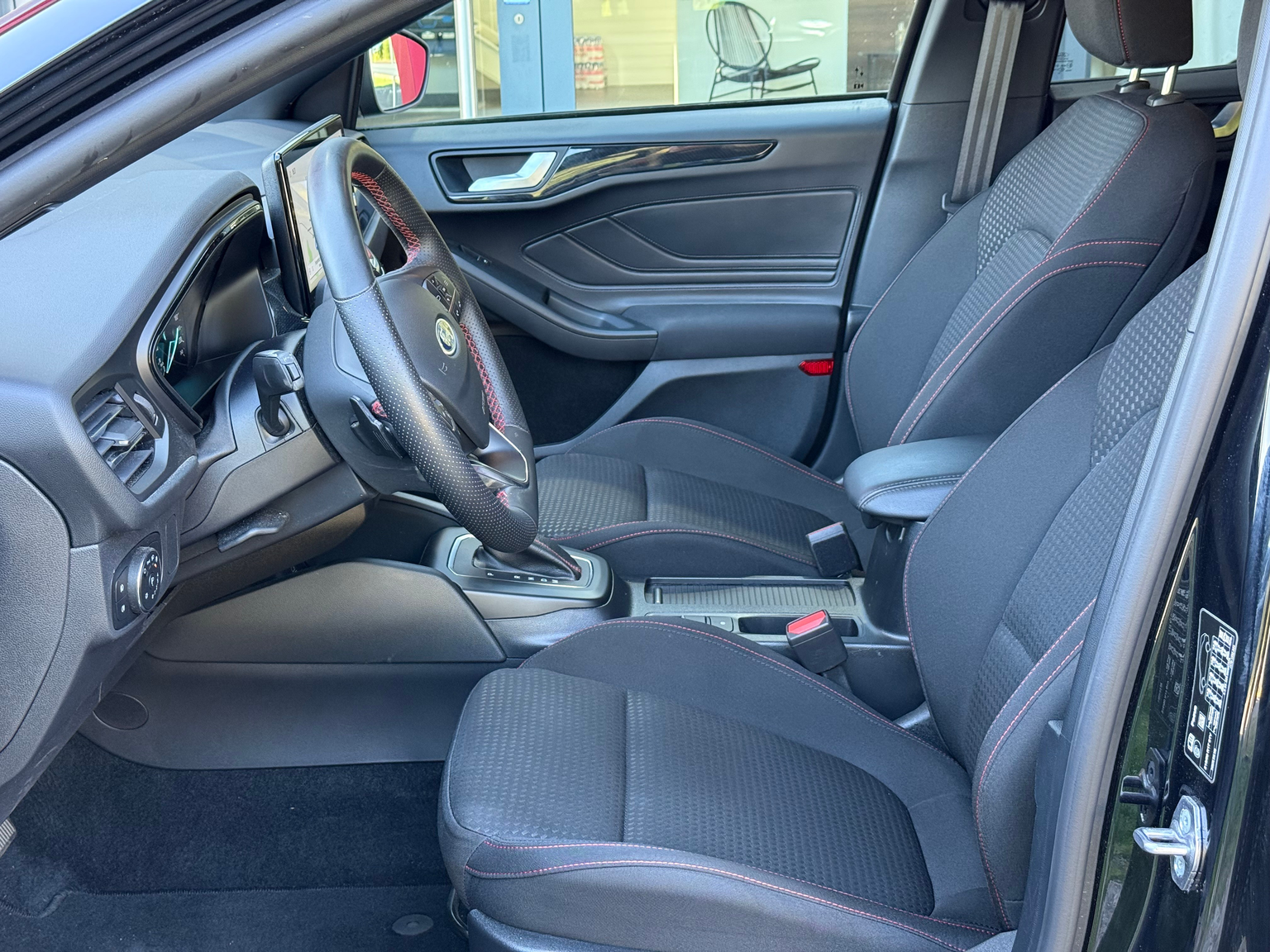 FORD Focus 1.0 MHEV ST-Line Automat LEASING AB 244.25 CHF / MONAT