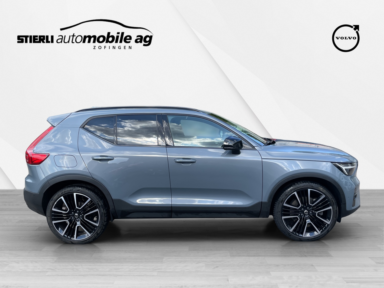 VOLVO XC40 1.5 T5 PiH Ultimate Dark