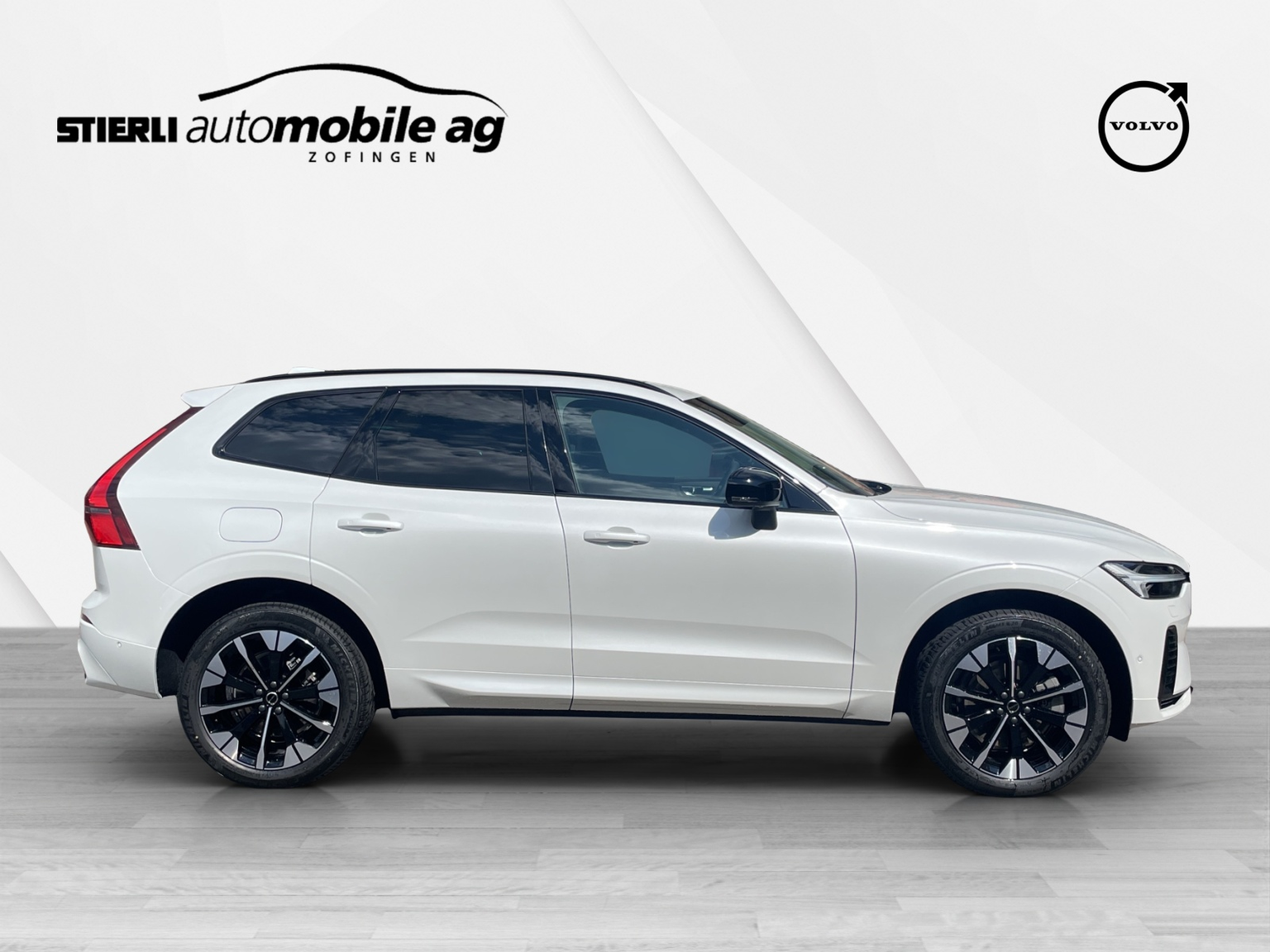 VOLVO XC60 2.0 T6 TE Ultra Dark eAWD