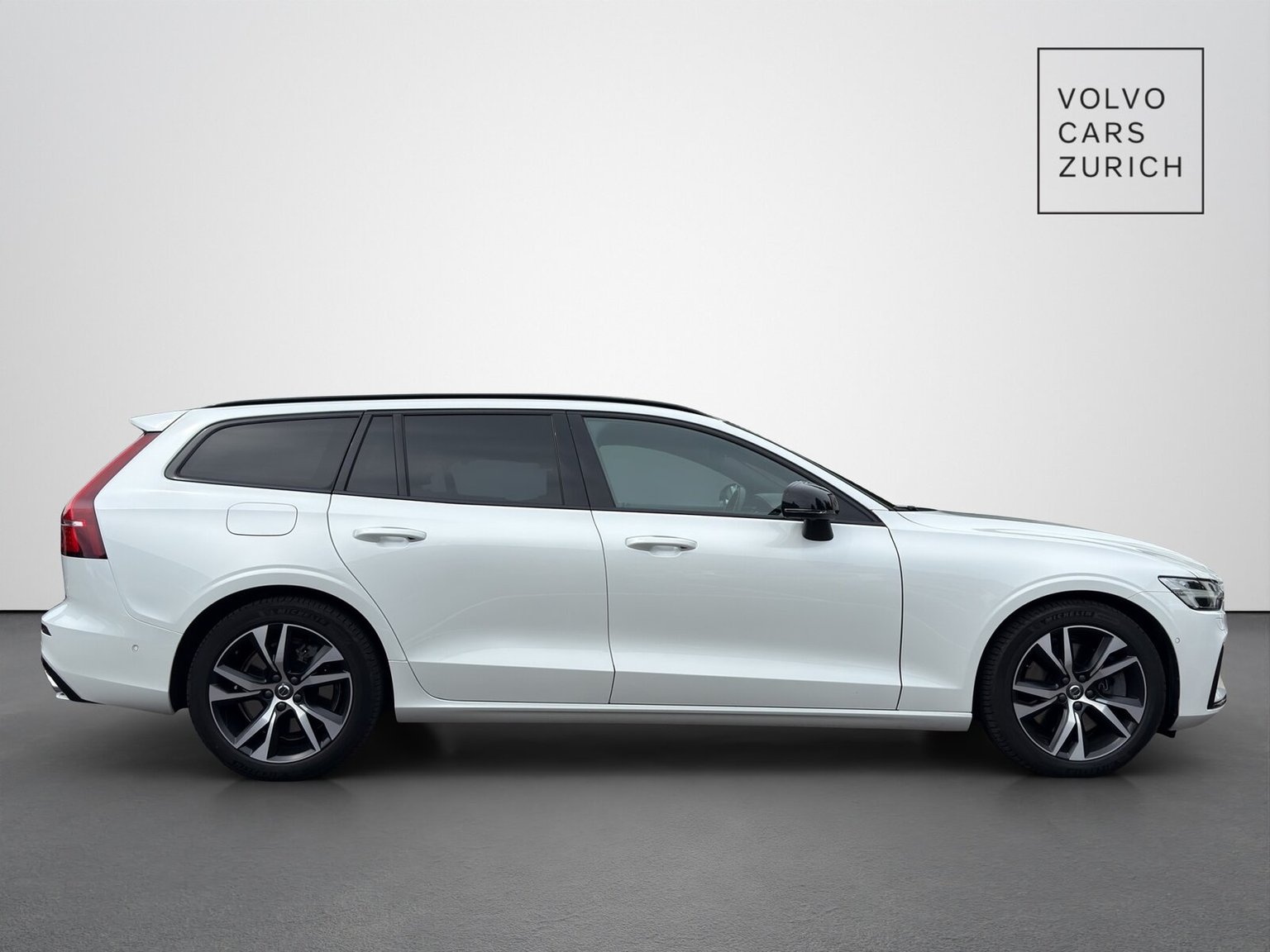 VOLVO V60 2.0 T8 TE R-Design eAWD