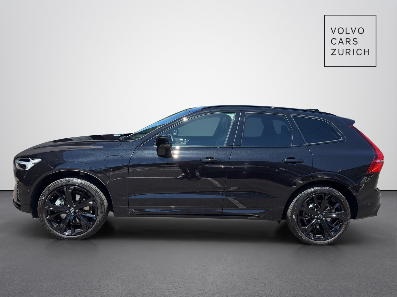 VOLVO XC60 2.0 T8 TE XCENTRIC Black Edition eAWD