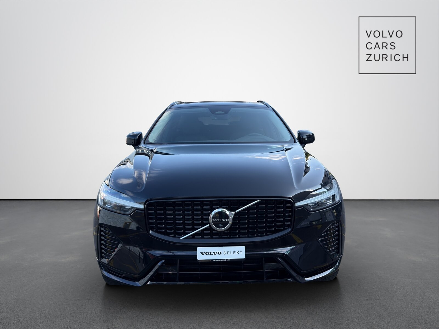 VOLVO XC60 2.0 B5 MH Plus Dark AWD