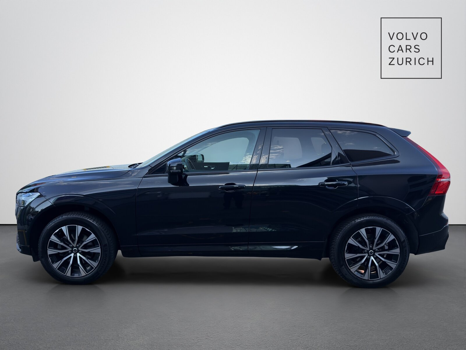 VOLVO XC60 2.0 B5 MH Plus Dark AWD