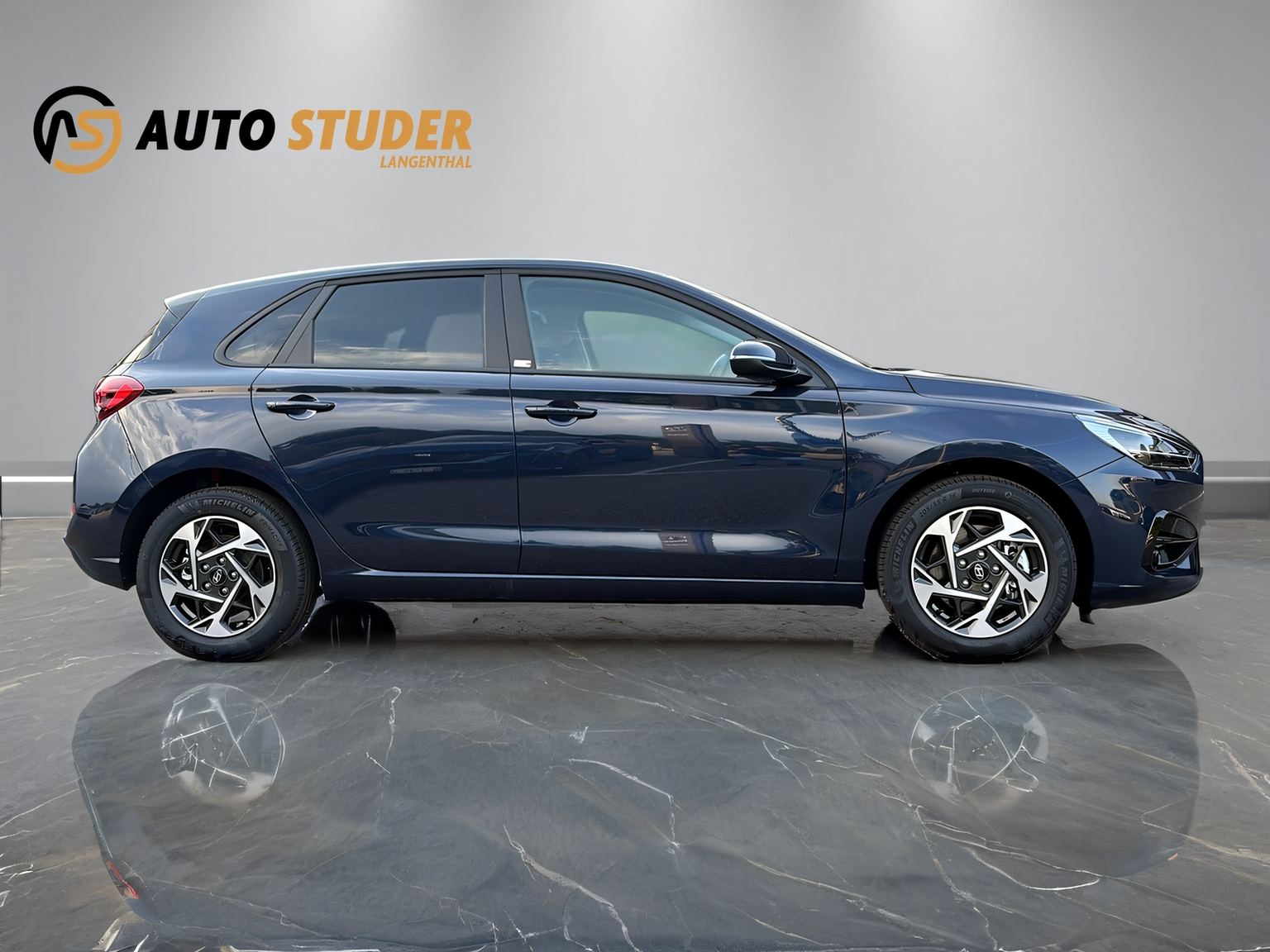 HYUNDAI i30 1.5 T-GDi Amplia