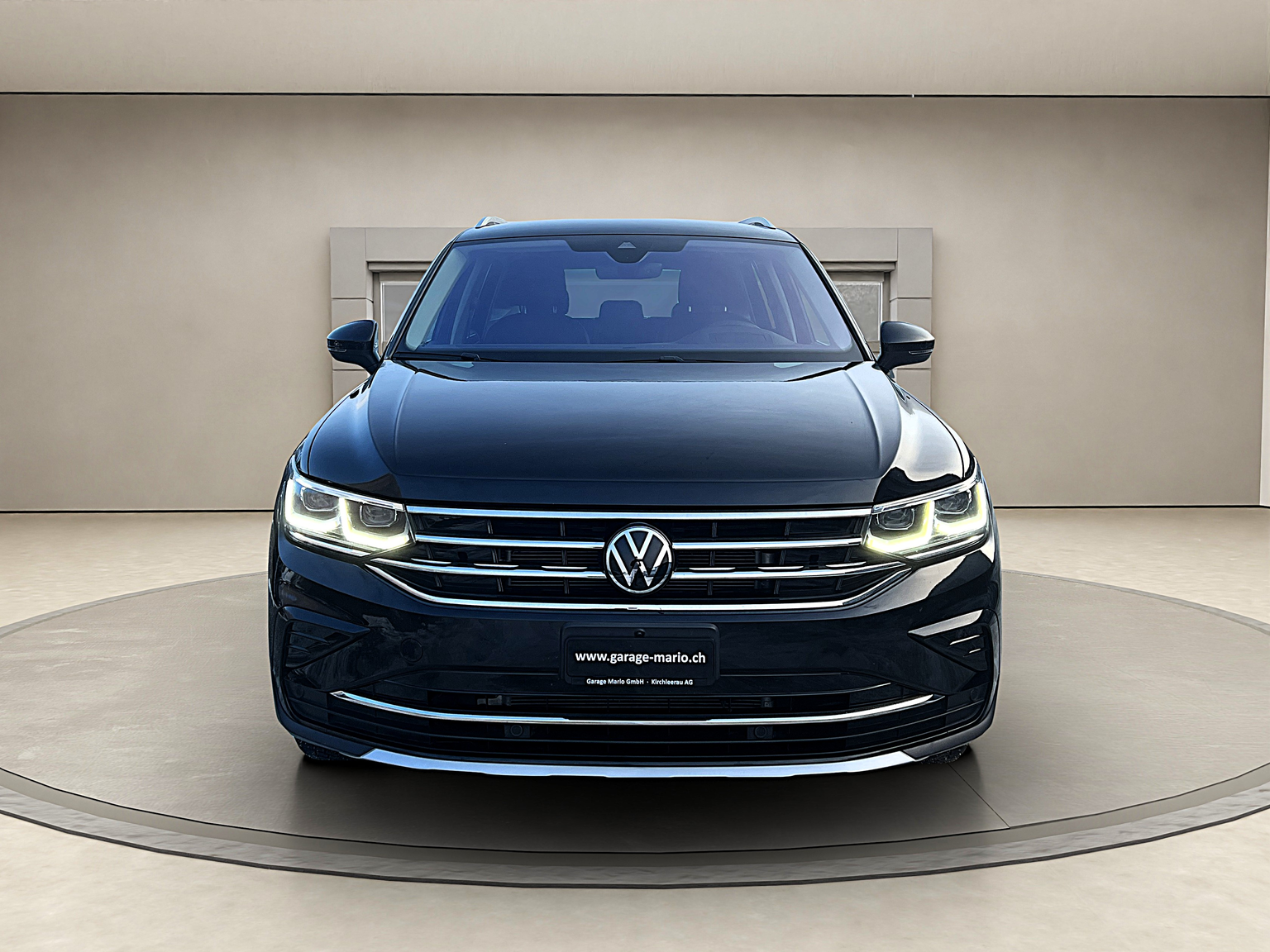 VW Tiguan 2.0 TDI SCR *Vollleder * Elegance * 4Motion DSG